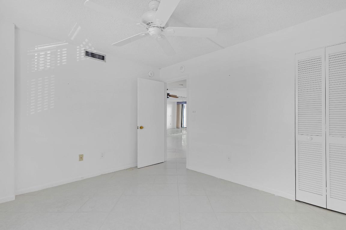 OCEAN HARBOUR SOUTH CONDOMINIUM - Residential