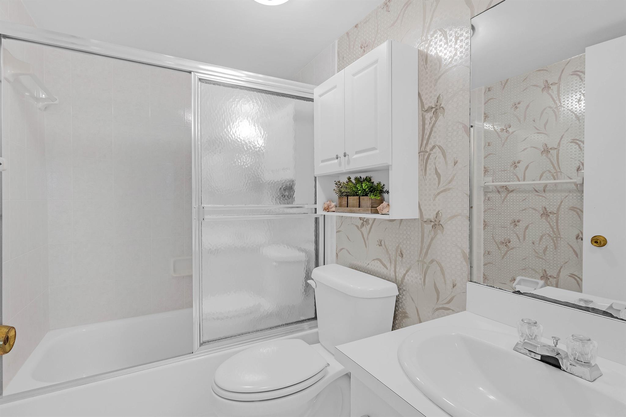 OCEAN HARBOUR SOUTH CONDO - Residential