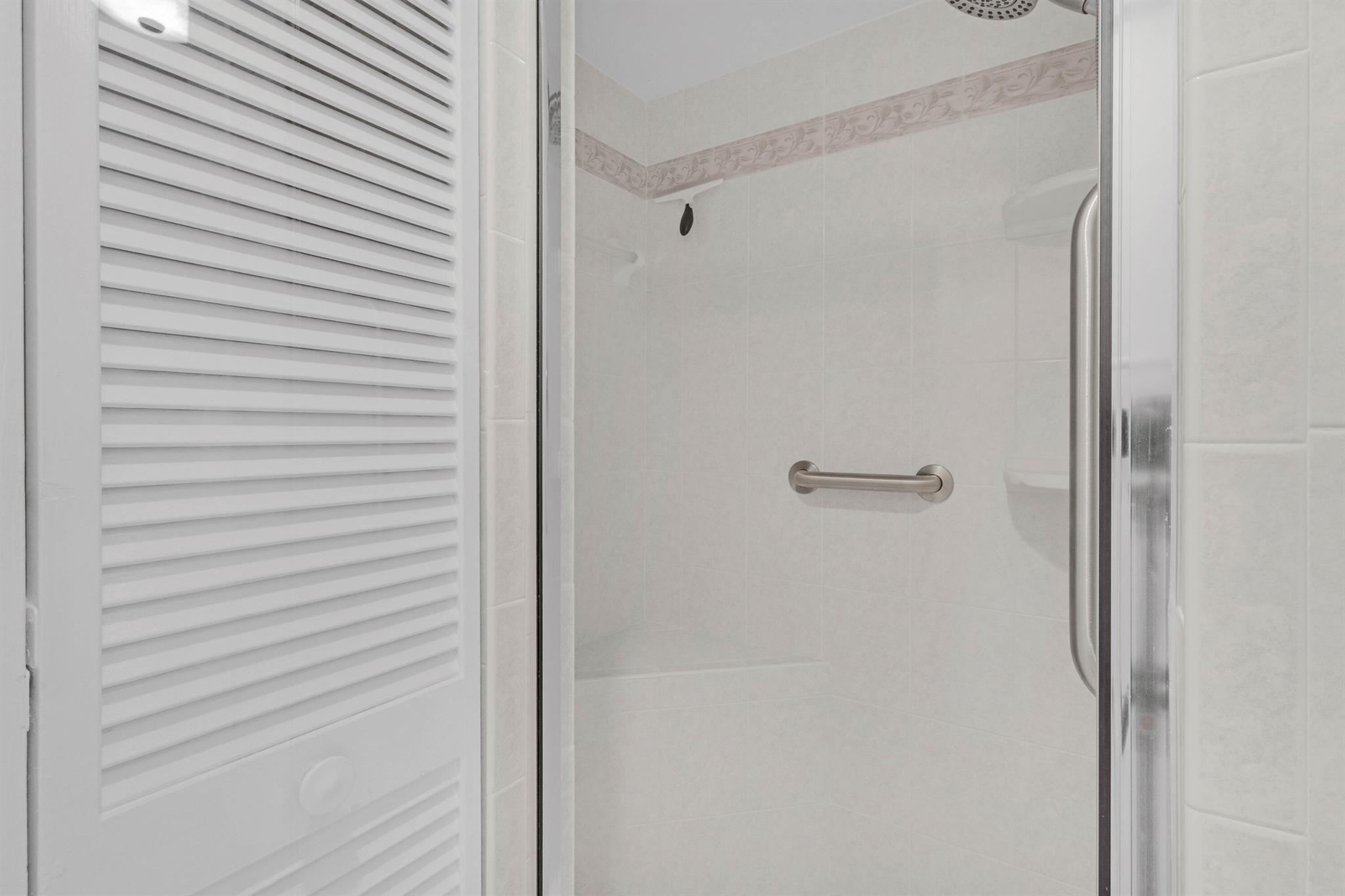 OCEAN HARBOUR SOUTH CONDO - Residential