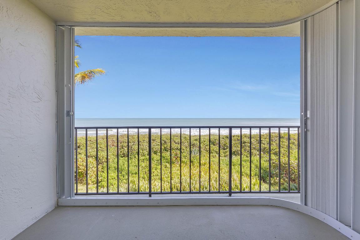 OCEAN HARBOUR SOUTH CONDOMINIUM - Residential