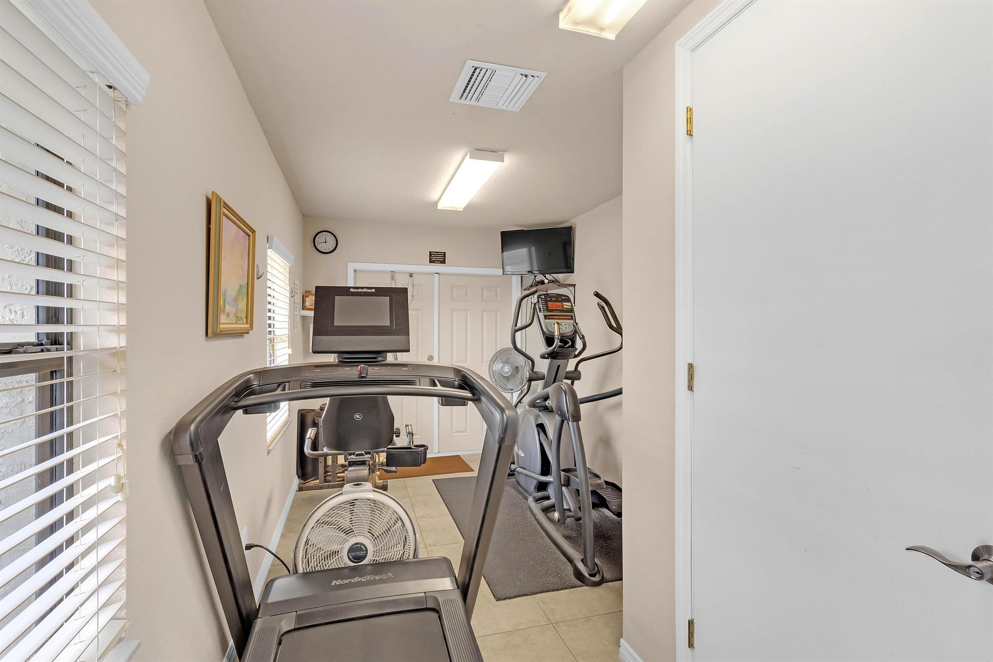 OCEAN HARBOUR SOUTH CONDO - Residential