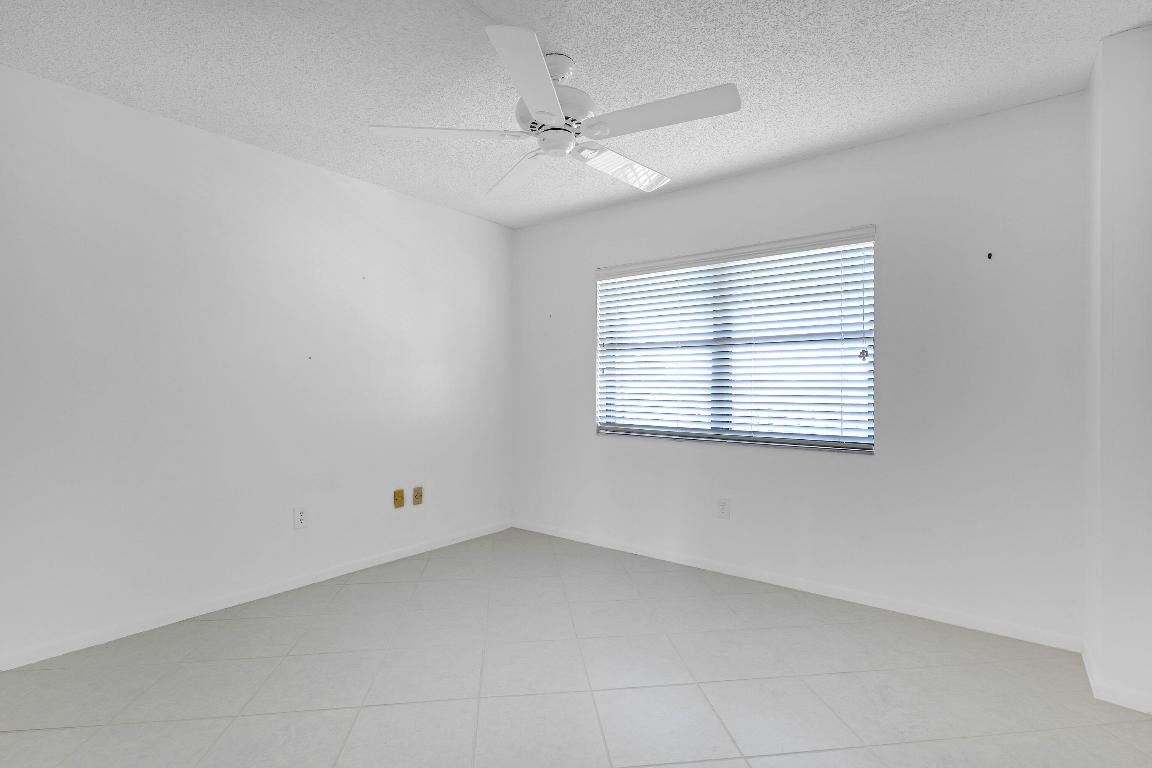 OCEAN HARBOUR SOUTH CONDOMINIUM - Residential