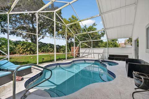 Tiny photo for 1891 Oak Berry Circle, Wellington, FL 33414 (MLS # B26050746)