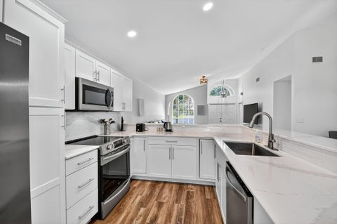 Tiny photo for 1891 Oak Berry Circle, Wellington, FL 33414 (MLS # B26050746)