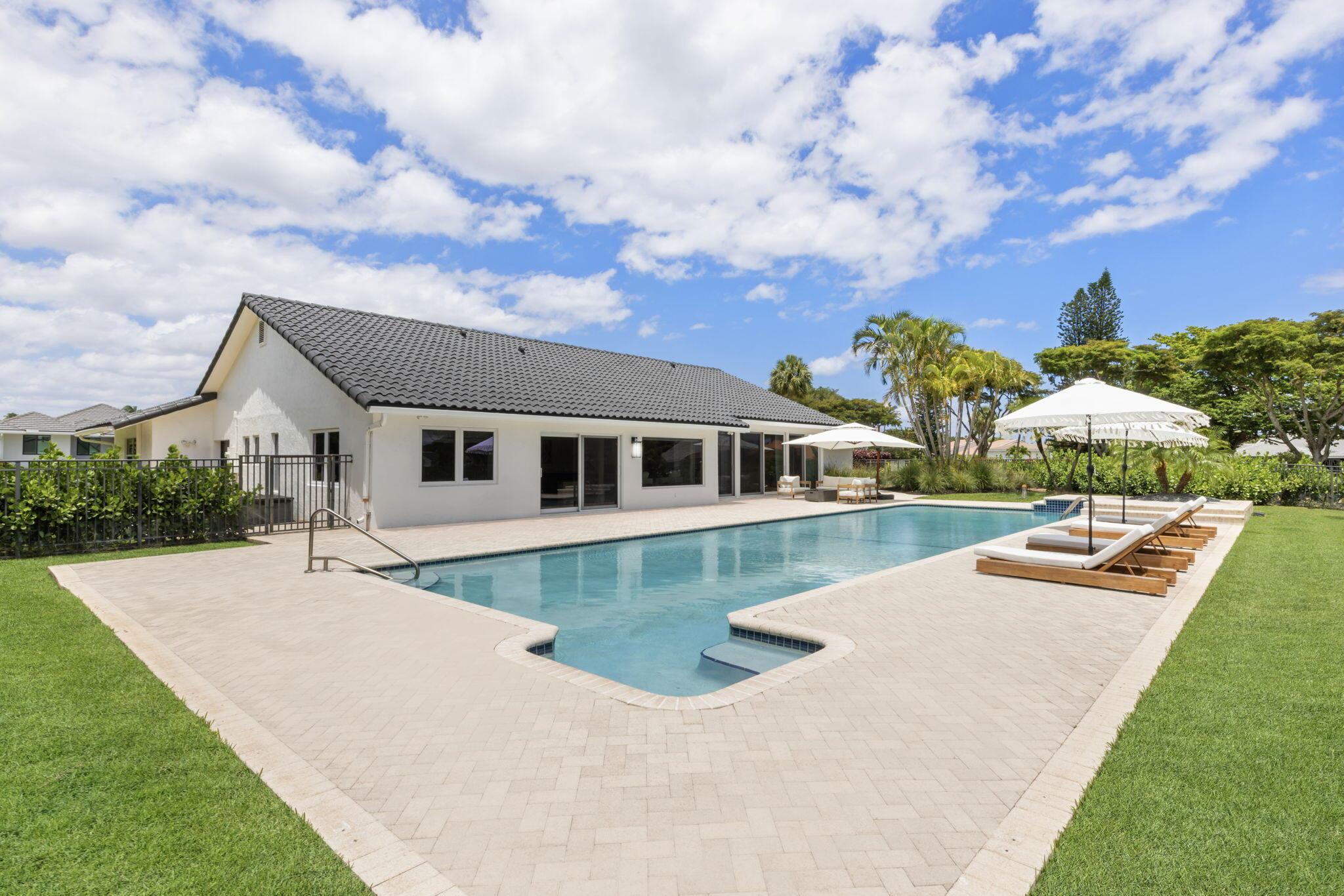 ESTATES III THE - Residential