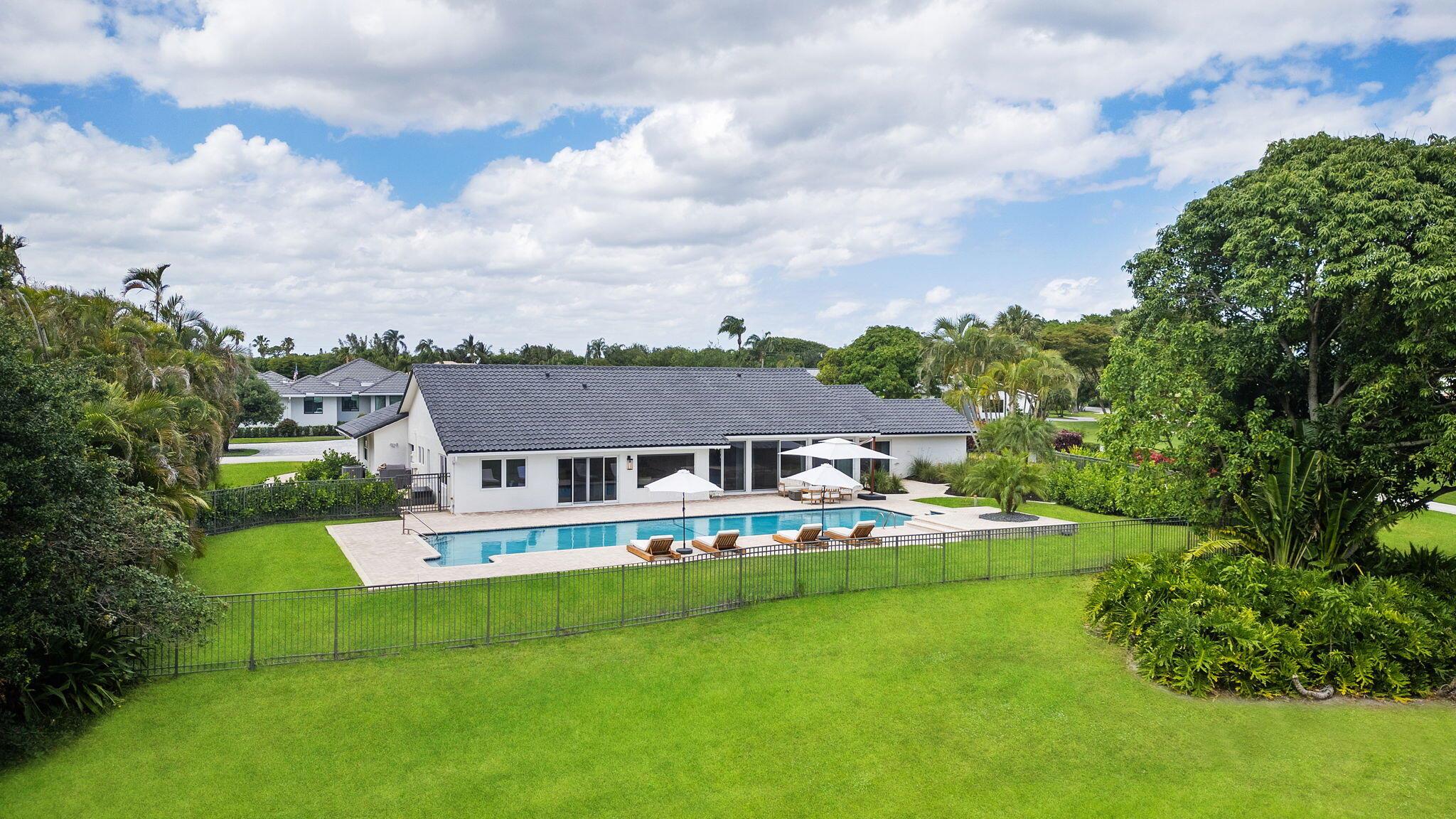 ESTATES III THE - Residential