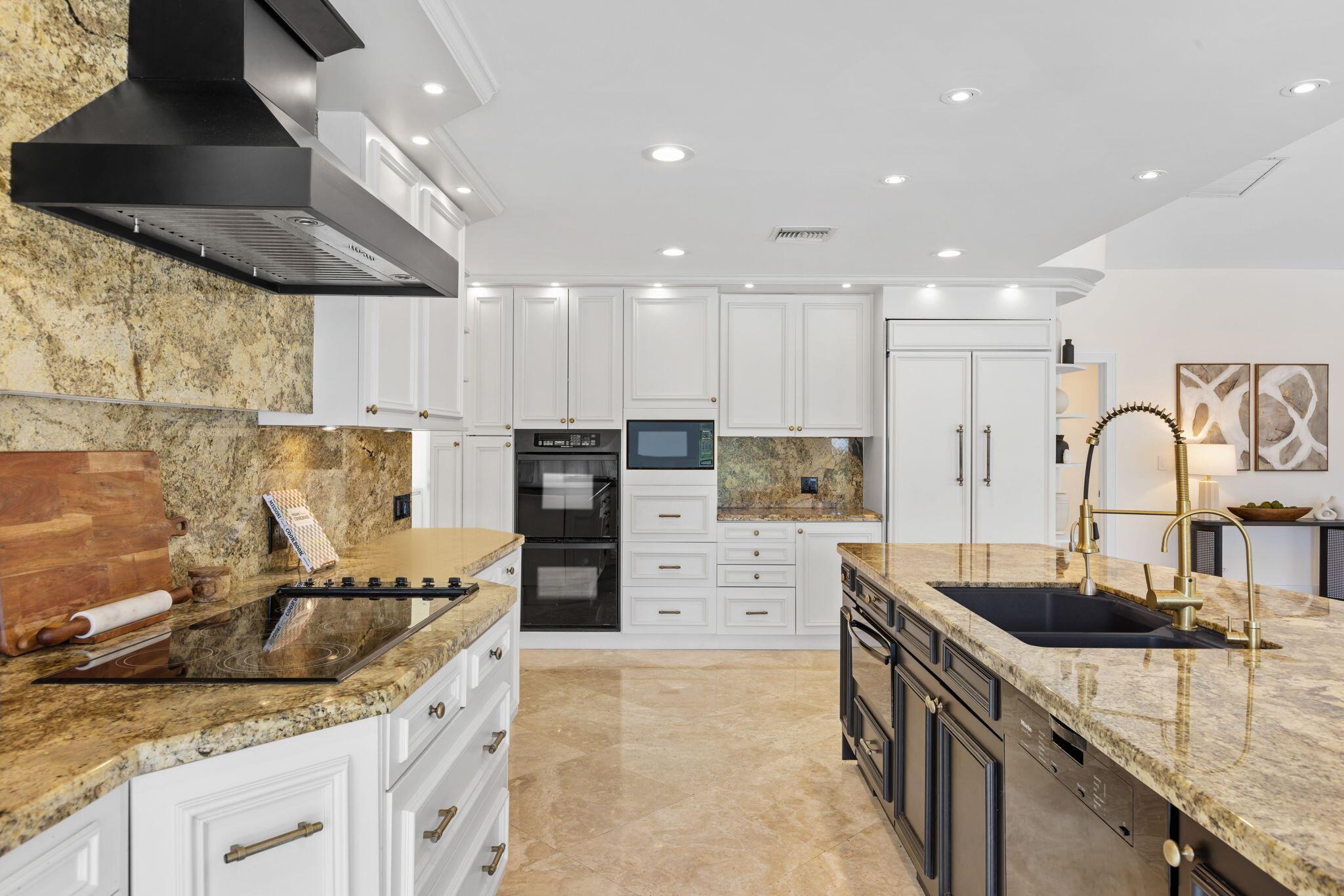 ESTATES III THE - Residential