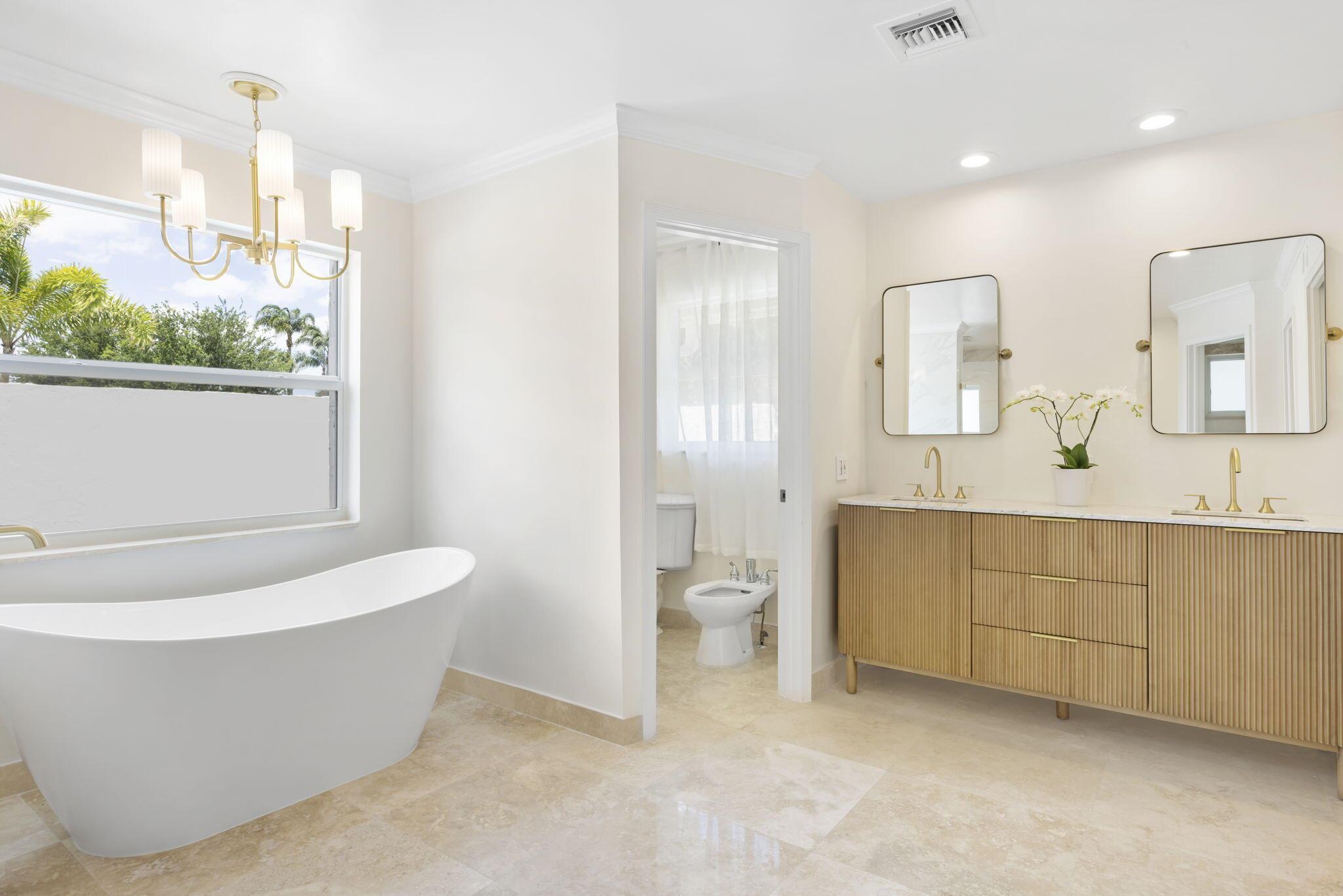 ESTATES III THE - Residential