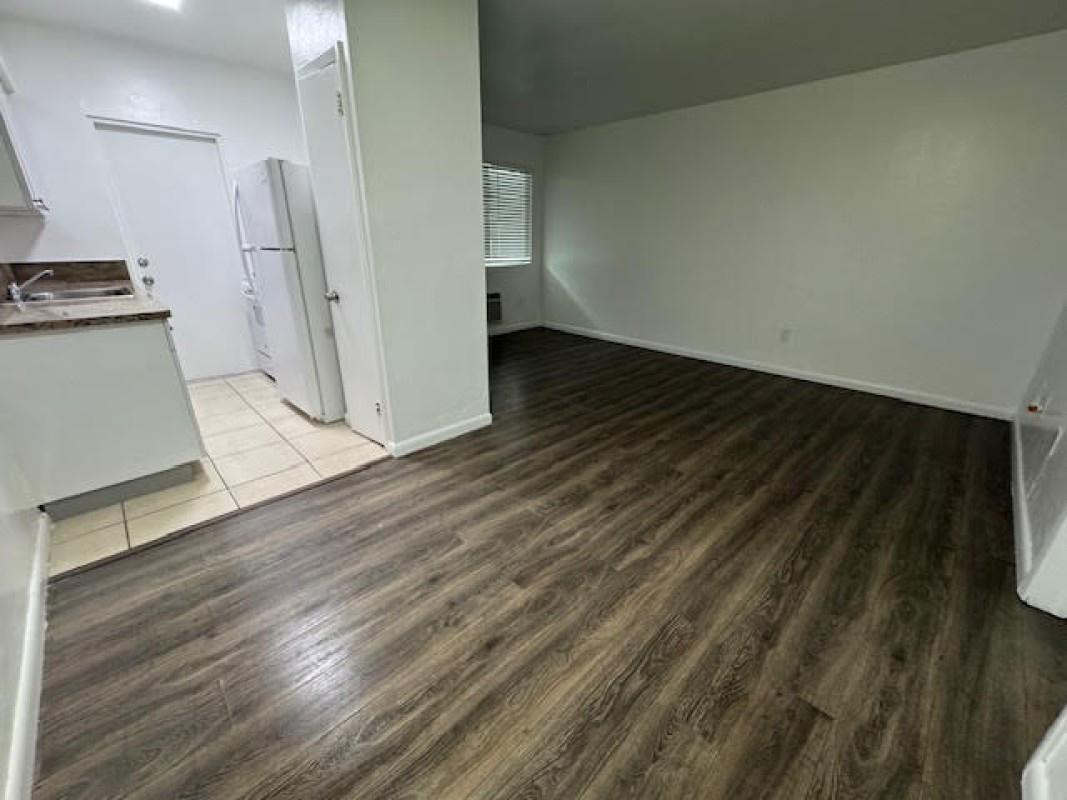 ALTOS DEL MAR NO 3 - Residential Lease
