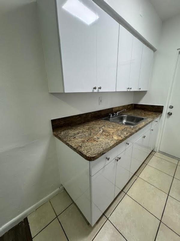 ALTOS DEL MAR NO 3 - Residential Lease
