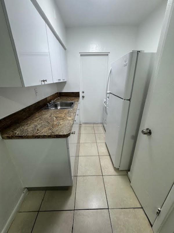 ALTOS DEL MAR NO 3 - Residential Lease