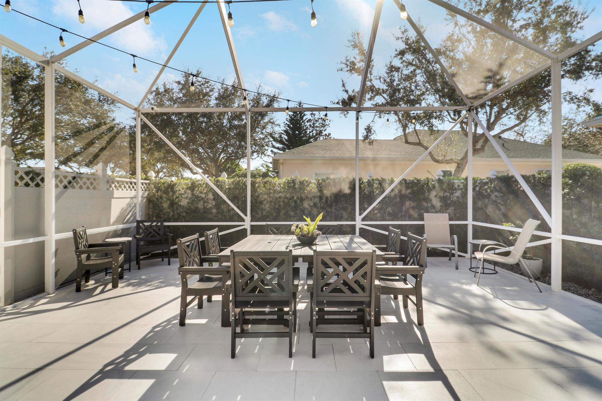 CAMBRIDGE AT ABACOA - Residential