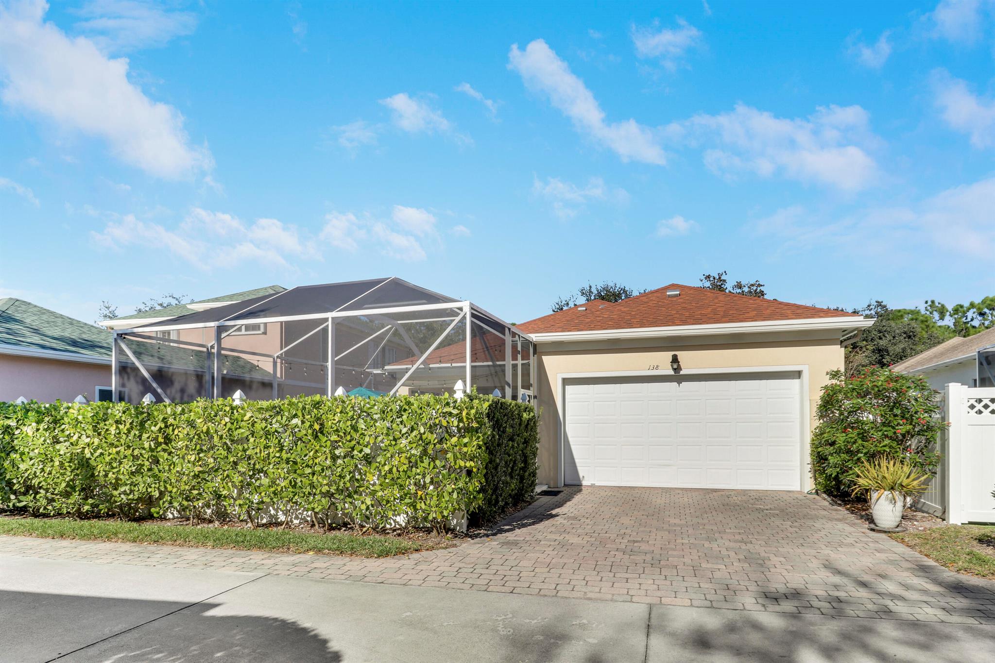 CAMBRIDGE AT ABACOA - Residential