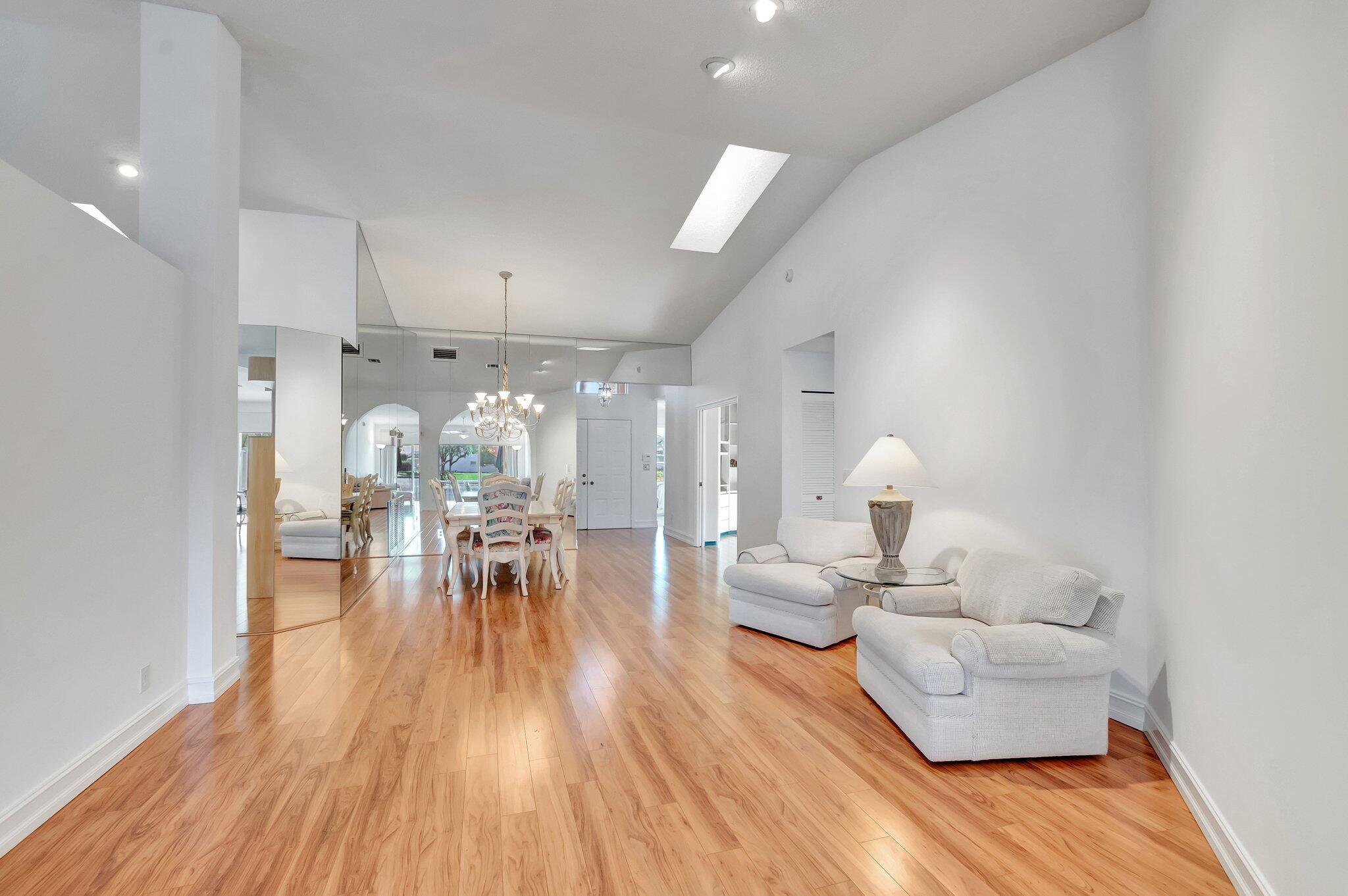 9743 Harbour Lake Circle