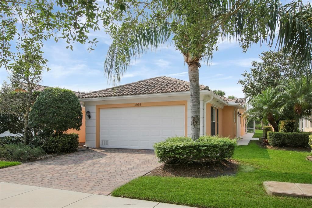 Photo of 12135 SW Elsinore Drive, Port Saint Lucie, FL 34987 (MLS # R10736748)