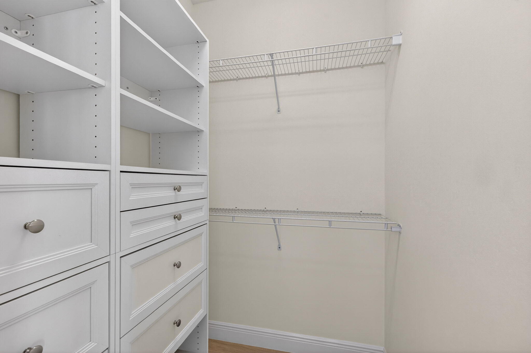 NORTH OAKS - Residential