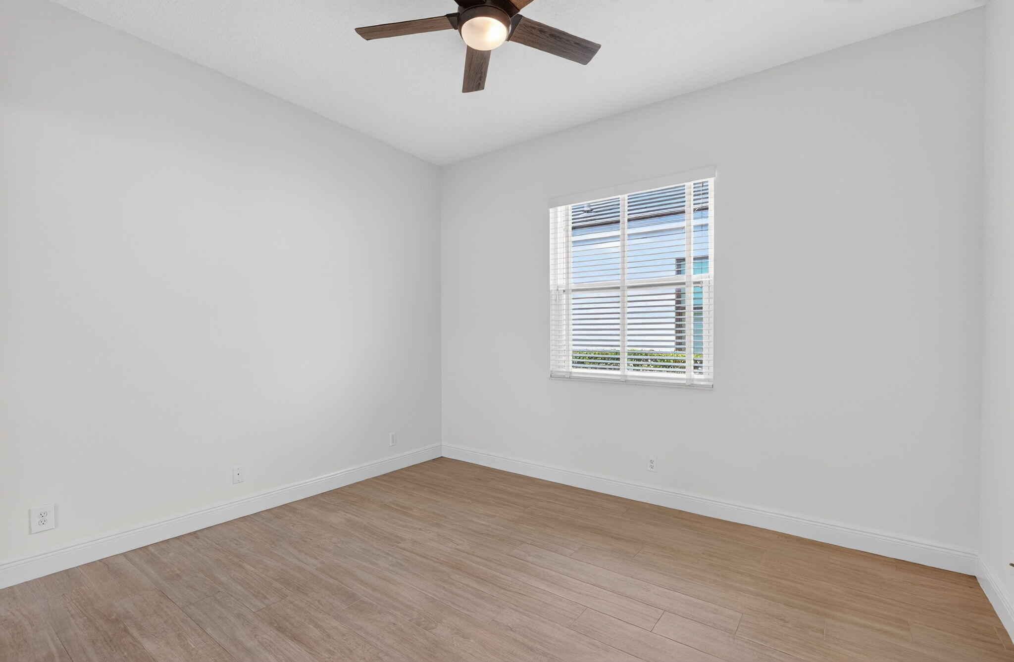 NORTH OAKS - Residential