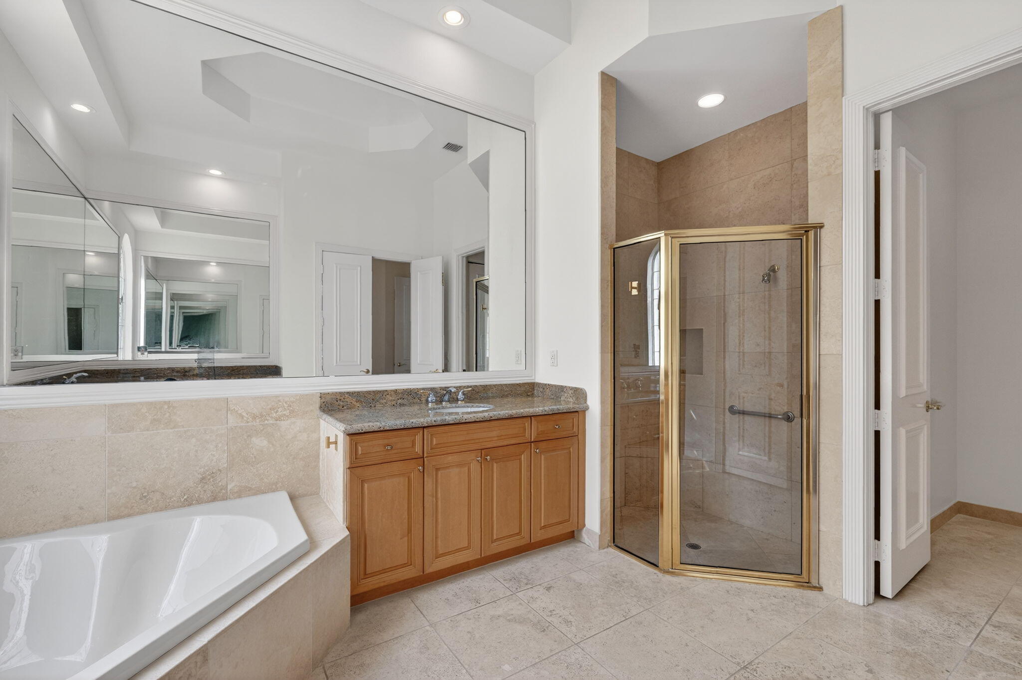 NORTH OAKS - Residential