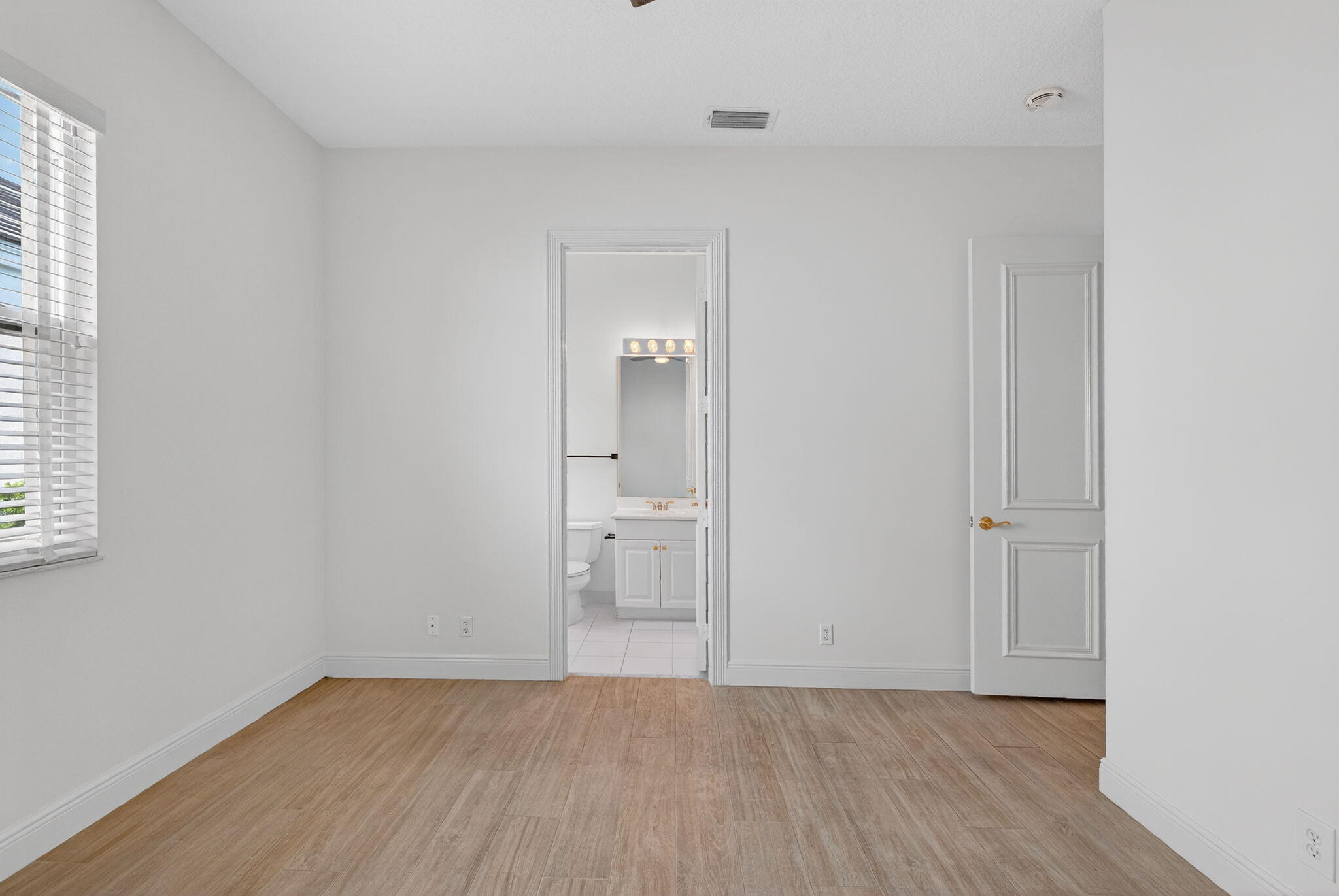 NORTH OAKS - Residential