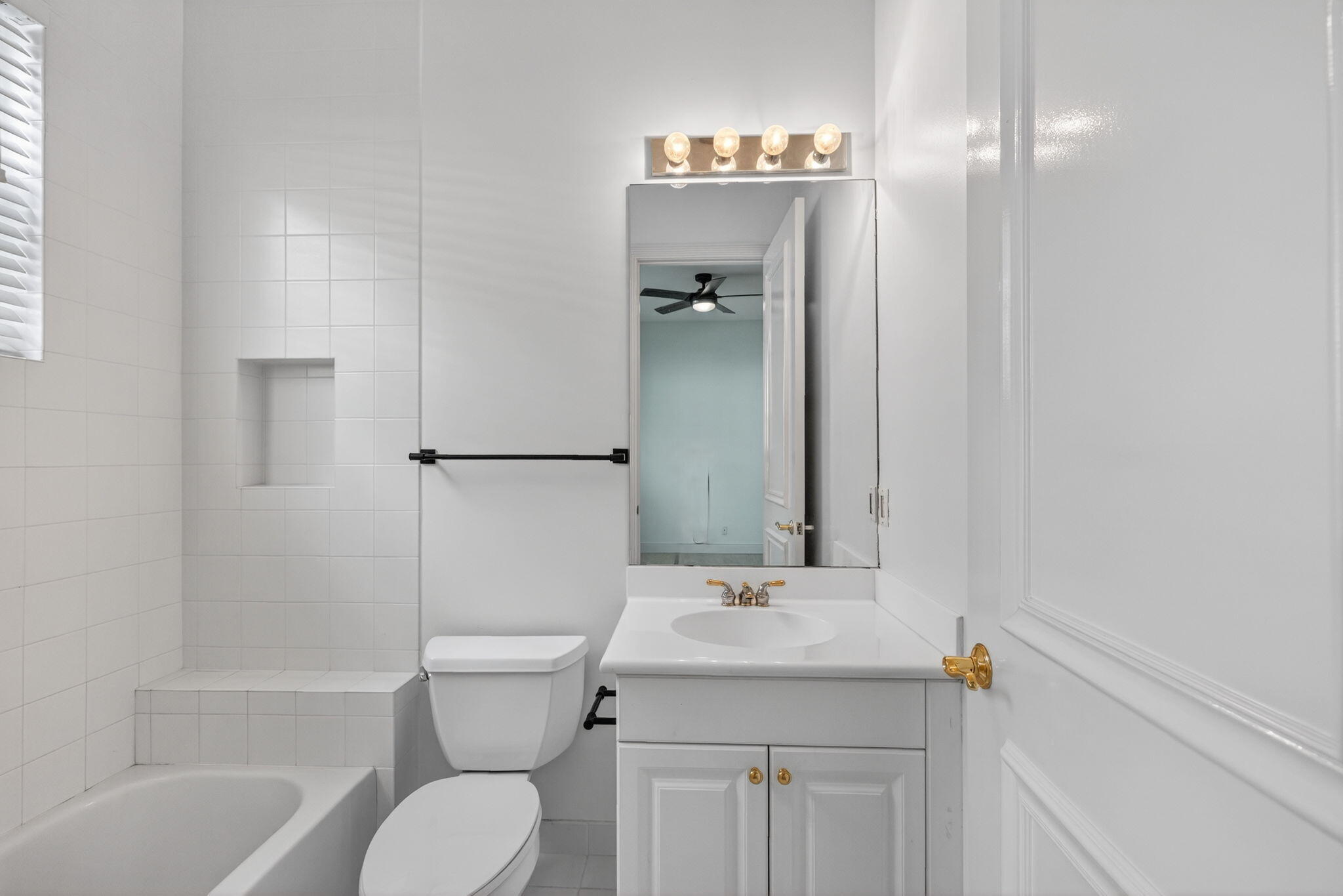 NORTH OAKS - Residential