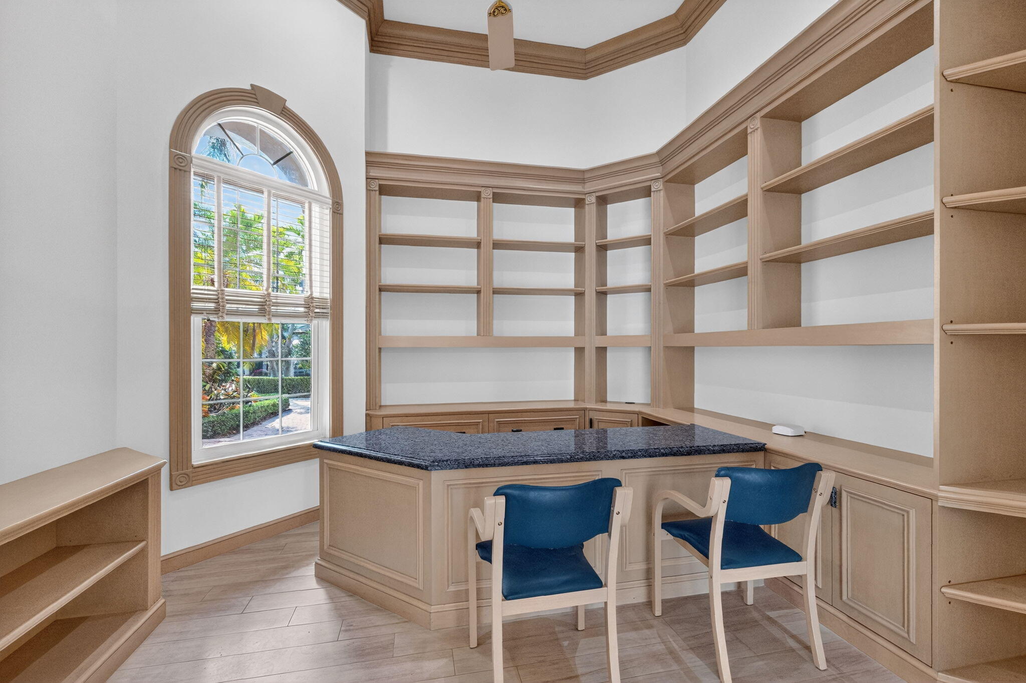 NORTH OAKS - Residential