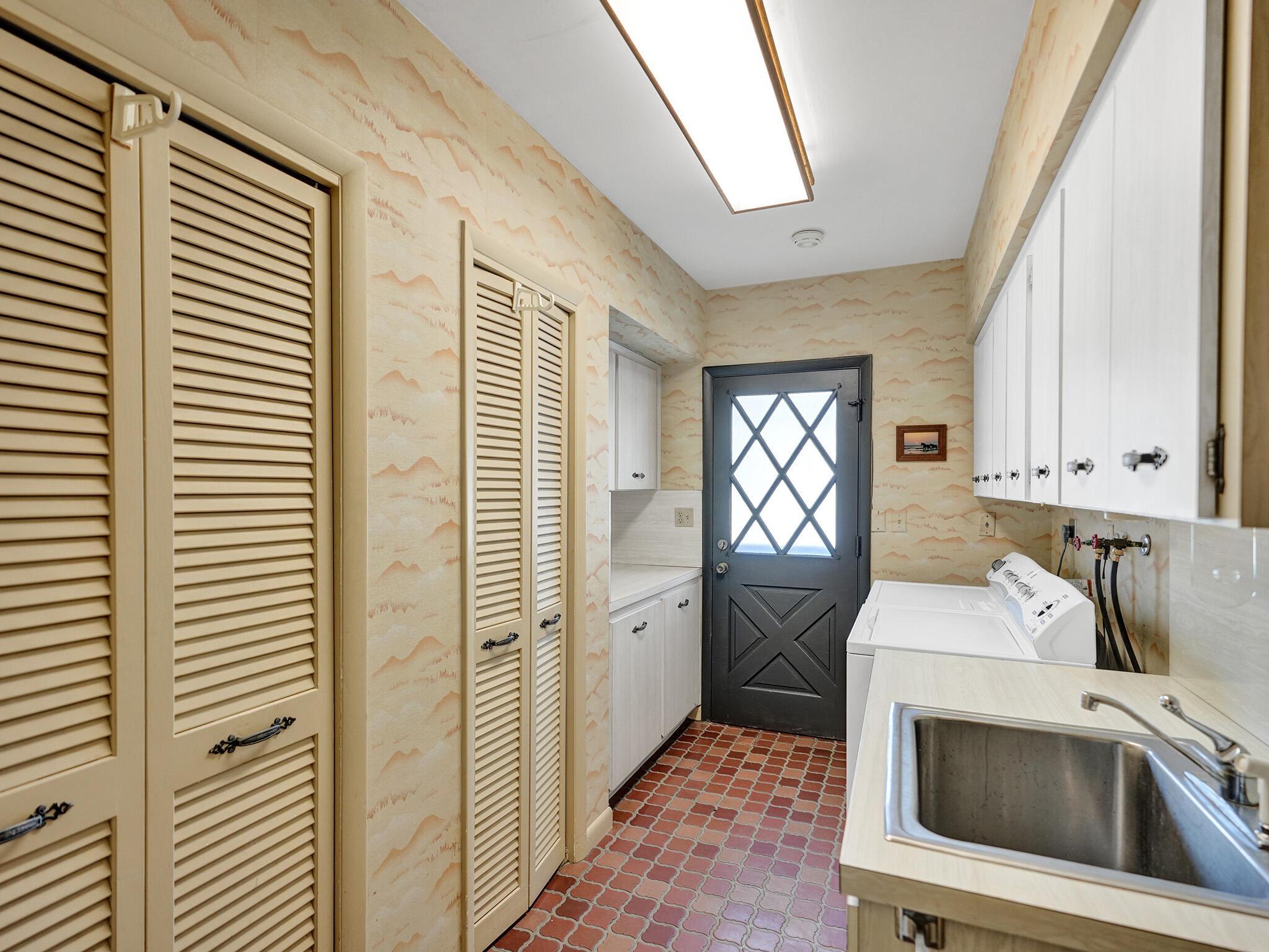 HOLLYWOOD HILLS NORTH SEC - Residential