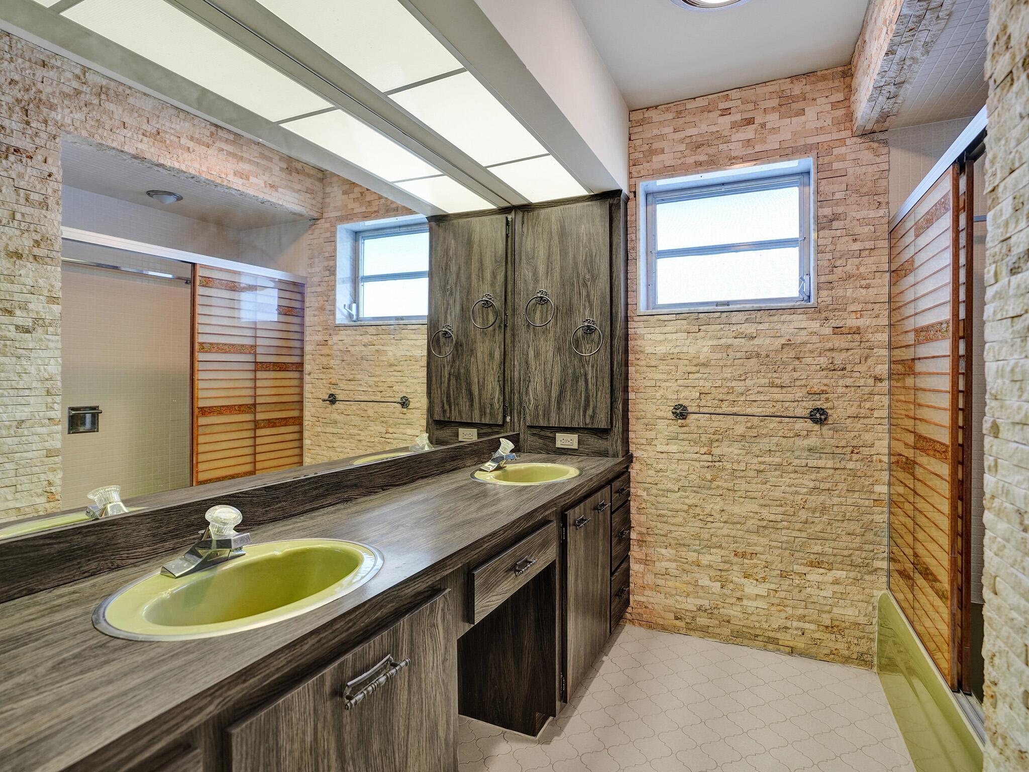 HOLLYWOOD HILLS NORTH SEC - Residential