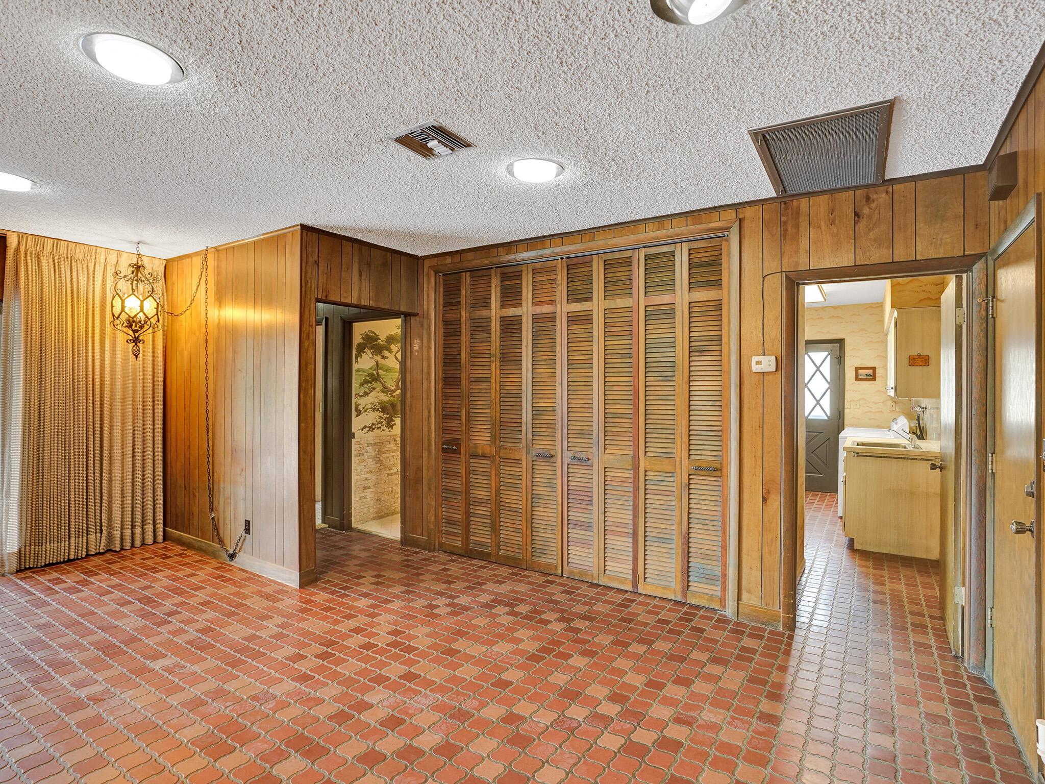 HOLLYWOOD HILLS NORTH SEC - Residential