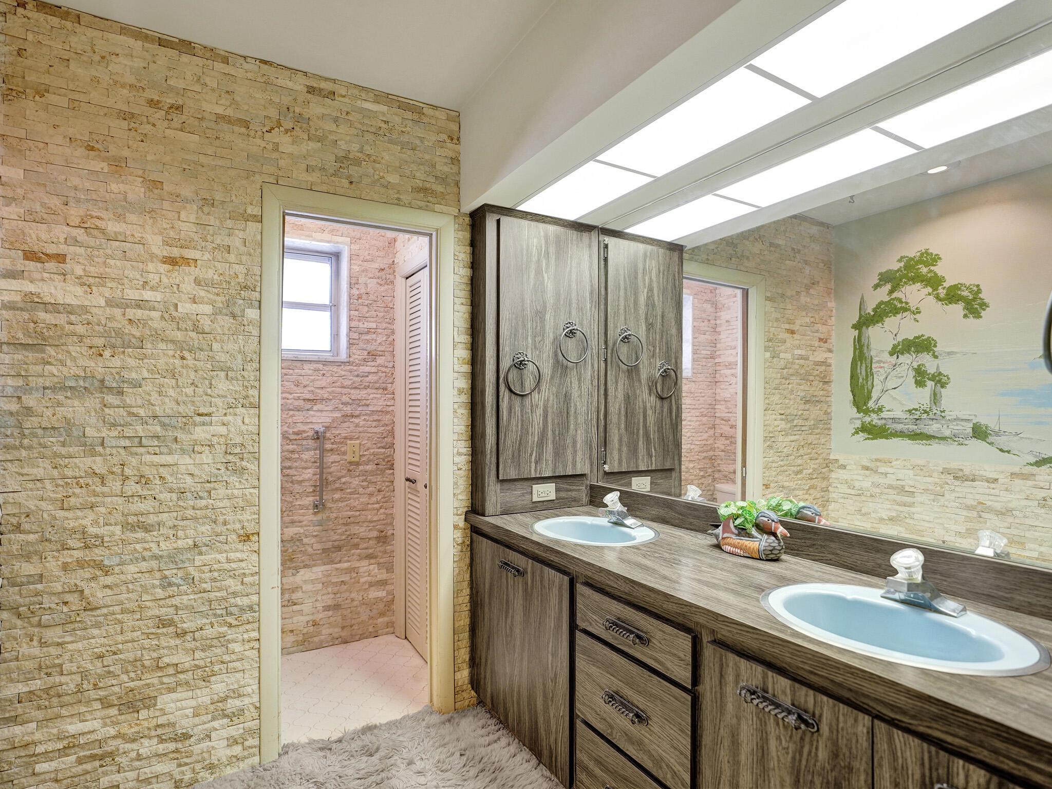 HOLLYWOOD HILLS NORTH SEC - Residential