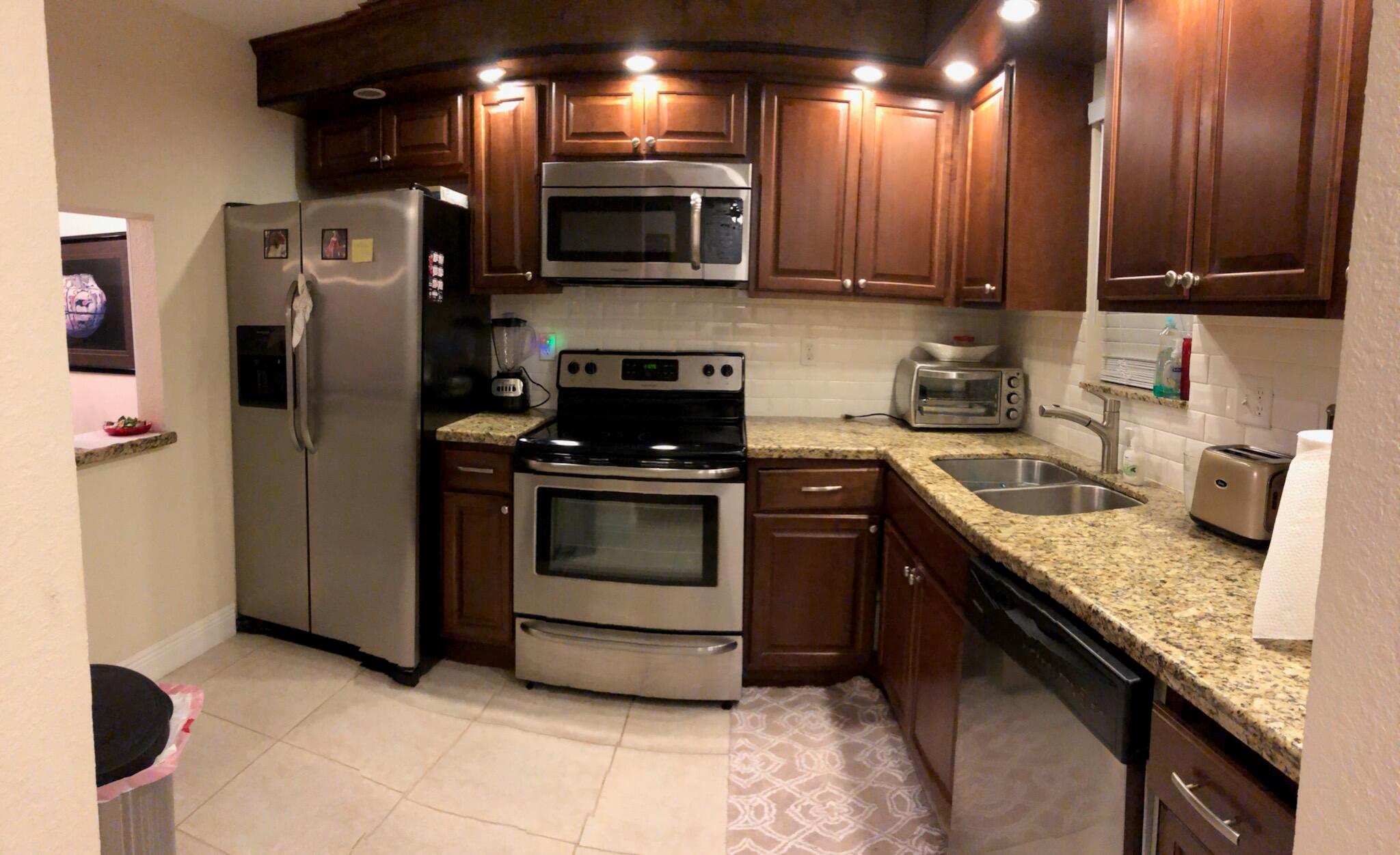 ISLE OF SANDALFOOT CONDO - Residential Lease