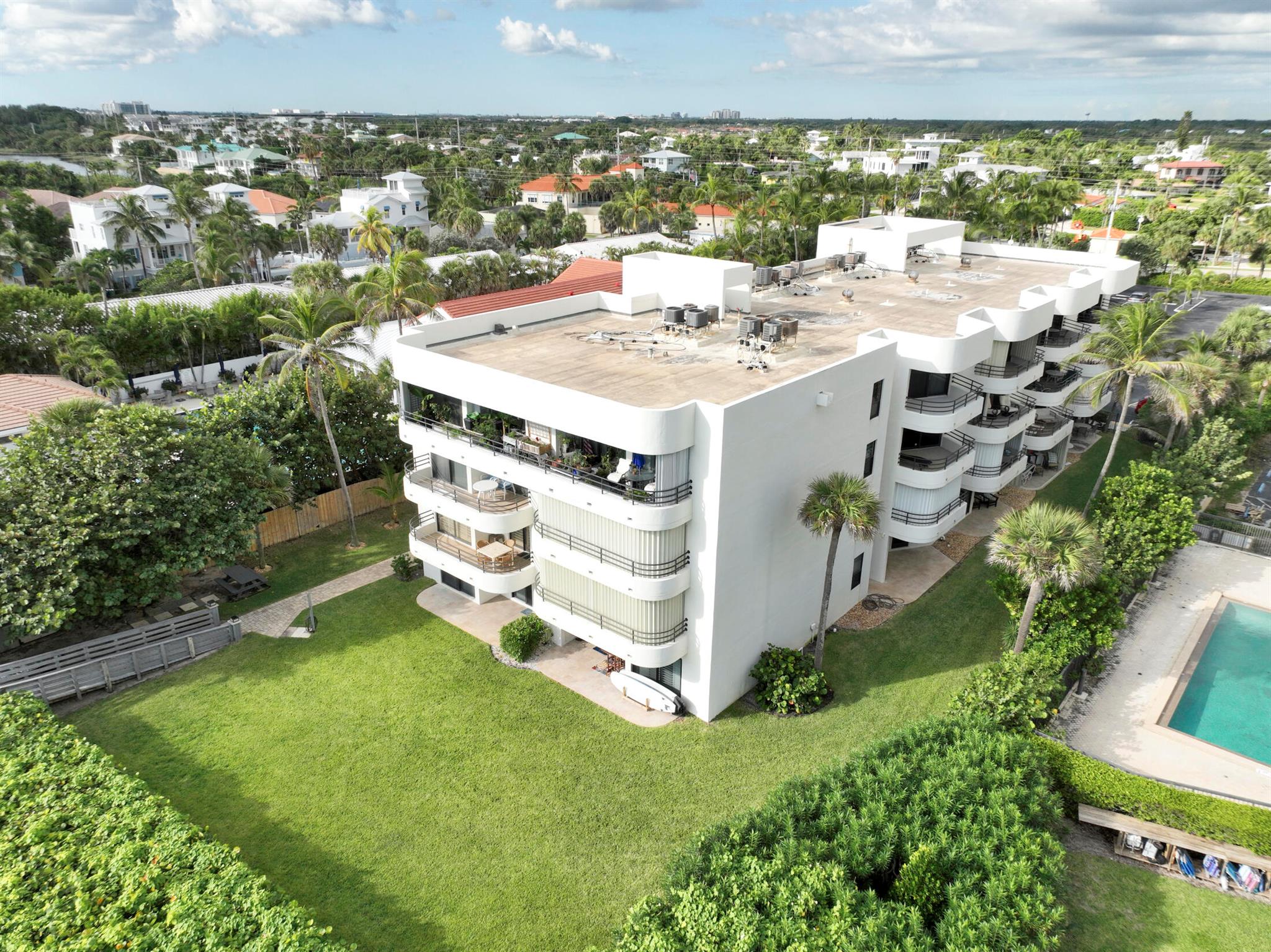JUNO SHORES - Residential
