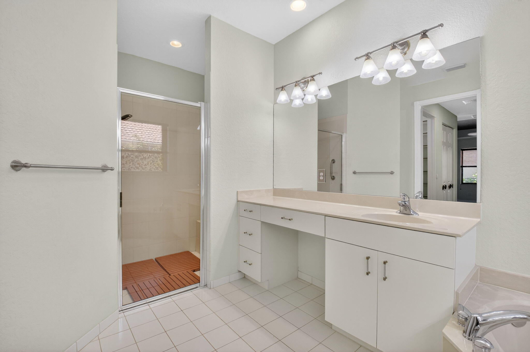 TIVOLI RESERVE - Residential