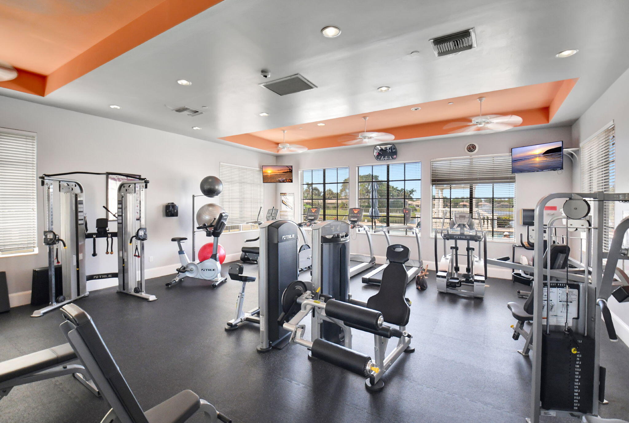 TIVOLI RESERVE - Residential