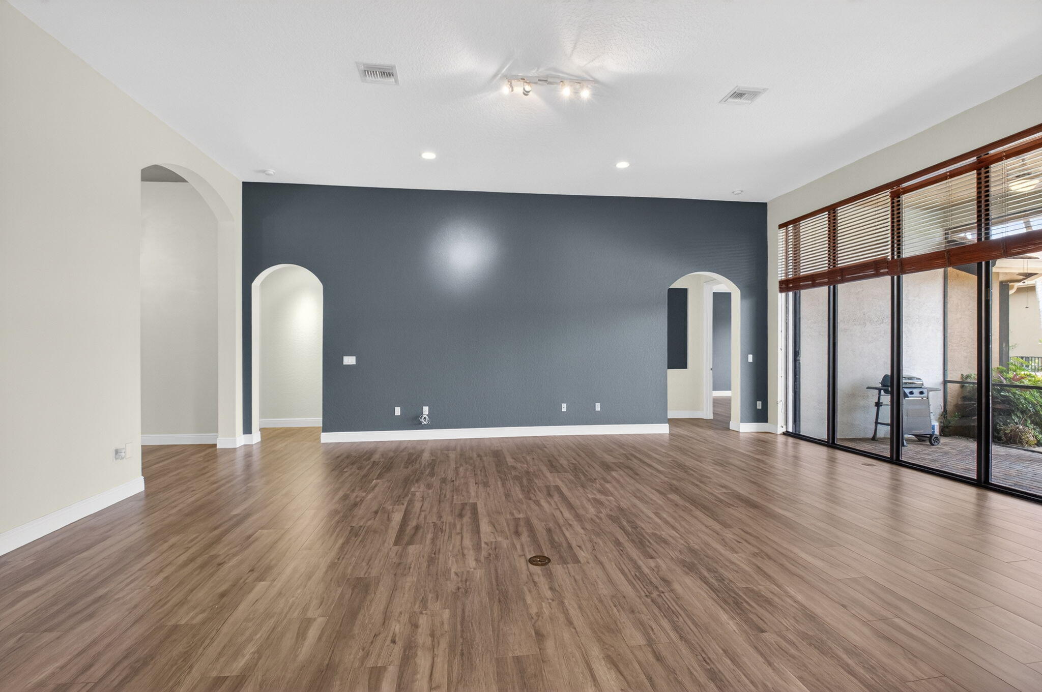 TIVOLI RESERVE - Residential