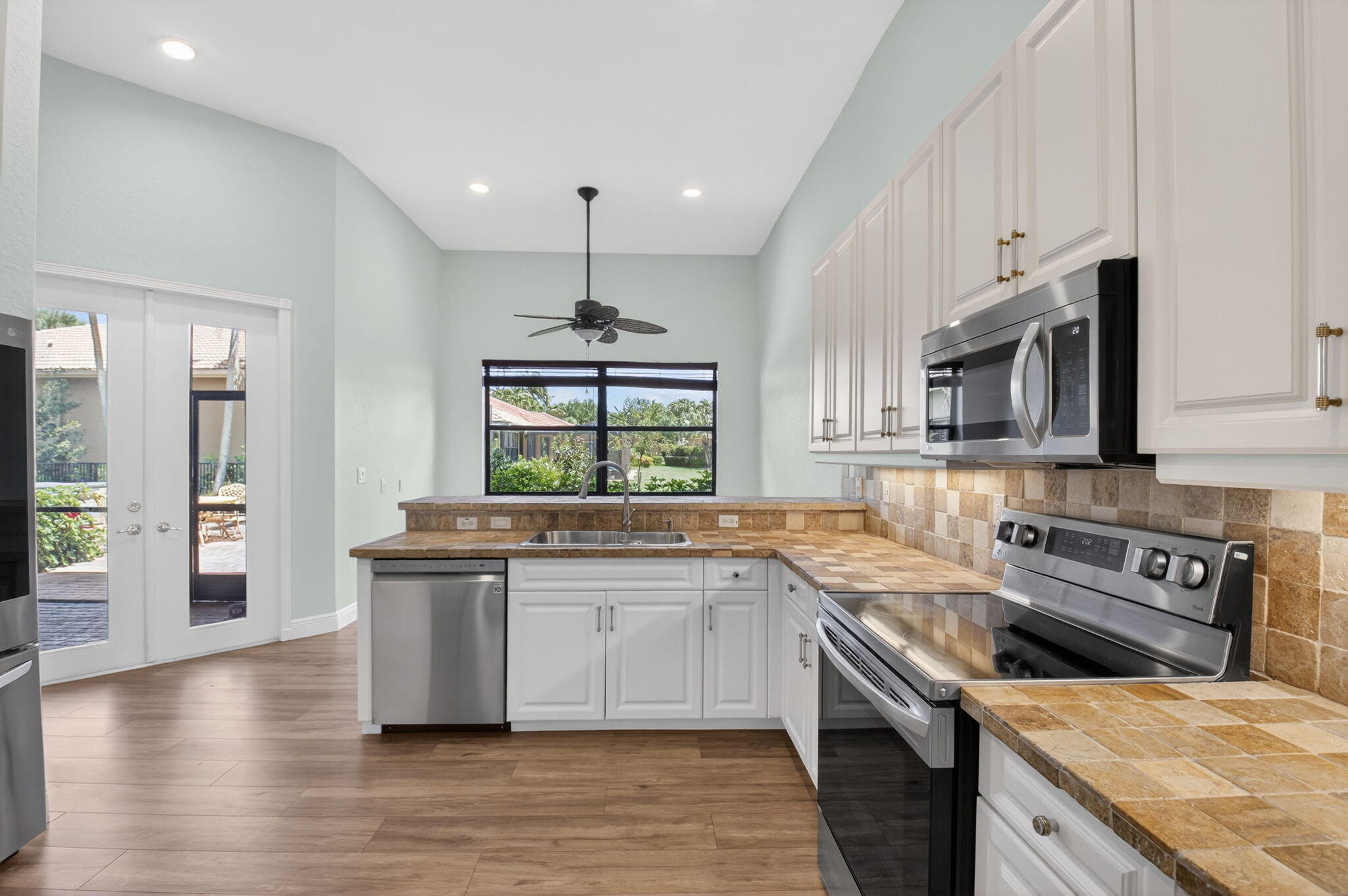 TIVOLI RESERVE - Residential