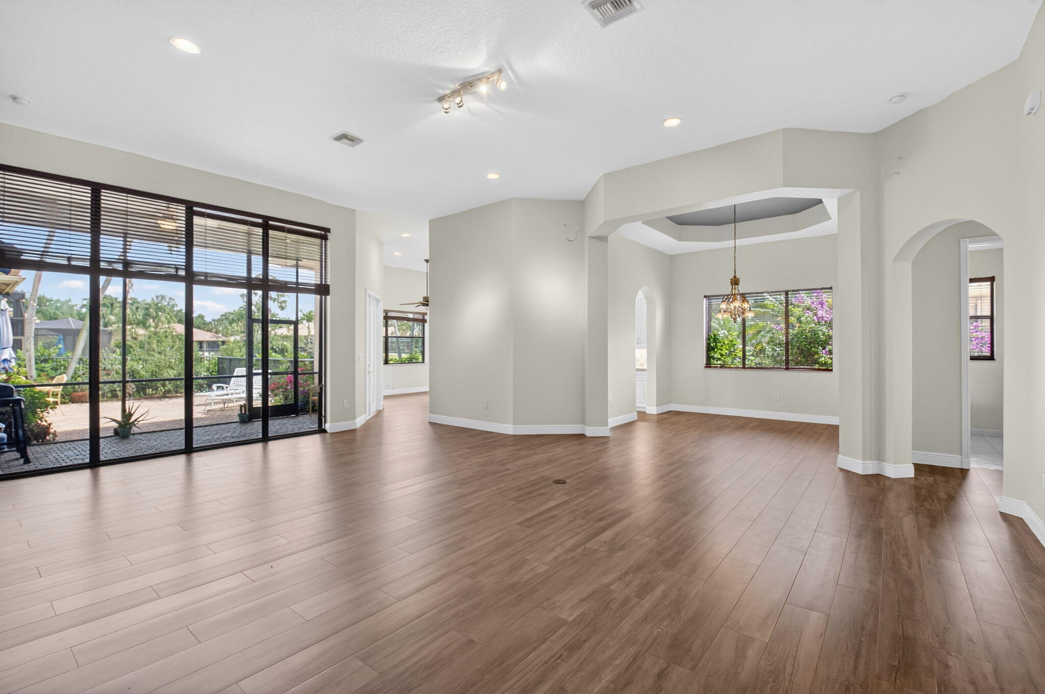 TIVOLI RESERVE - Residential