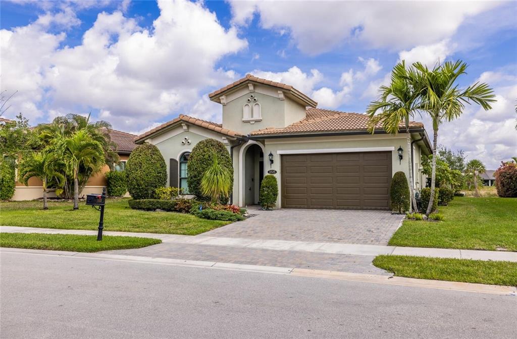Bruschi Prop 180-105 B - Residential