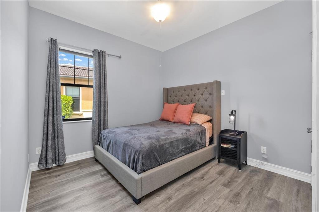 Bruschi Prop 180-105 B - Residential