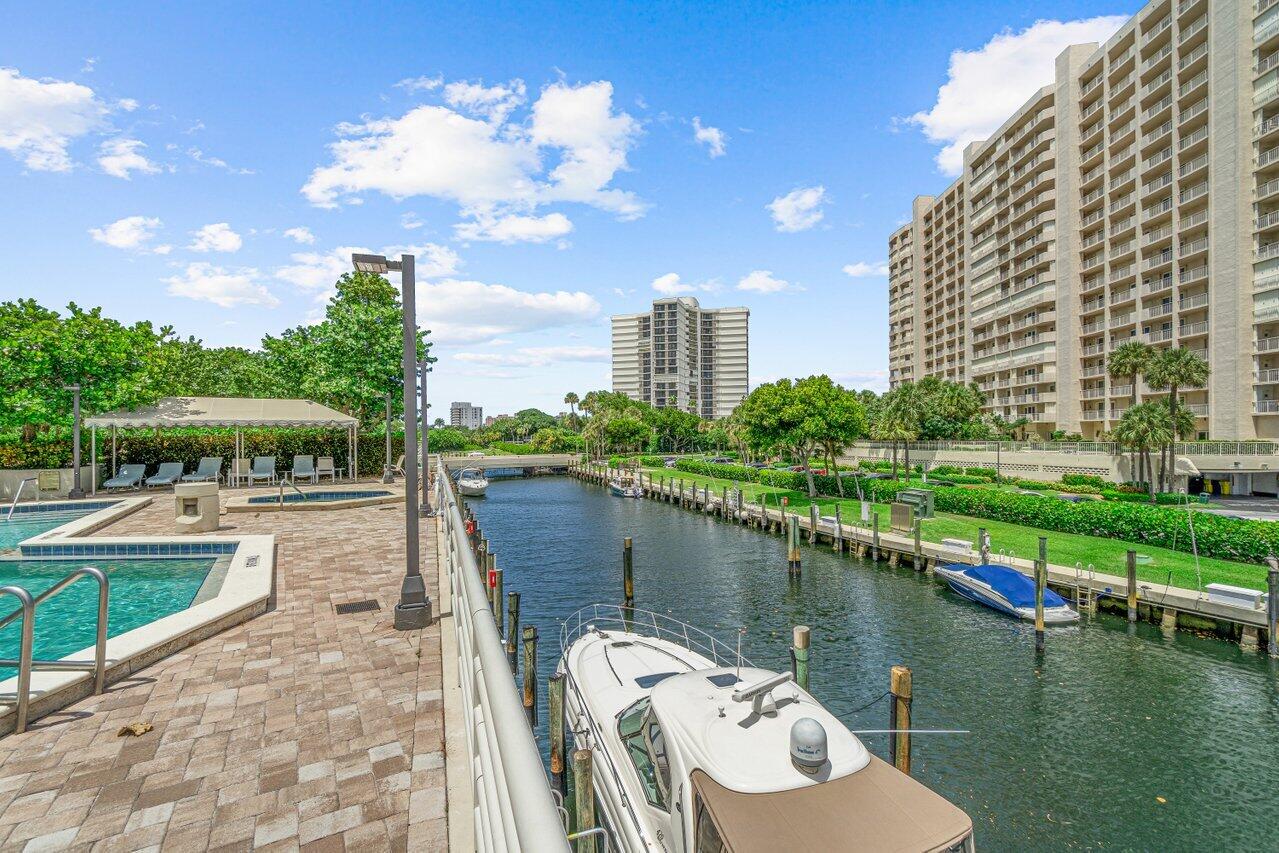 Sea Ranch Club of Boca - Residential