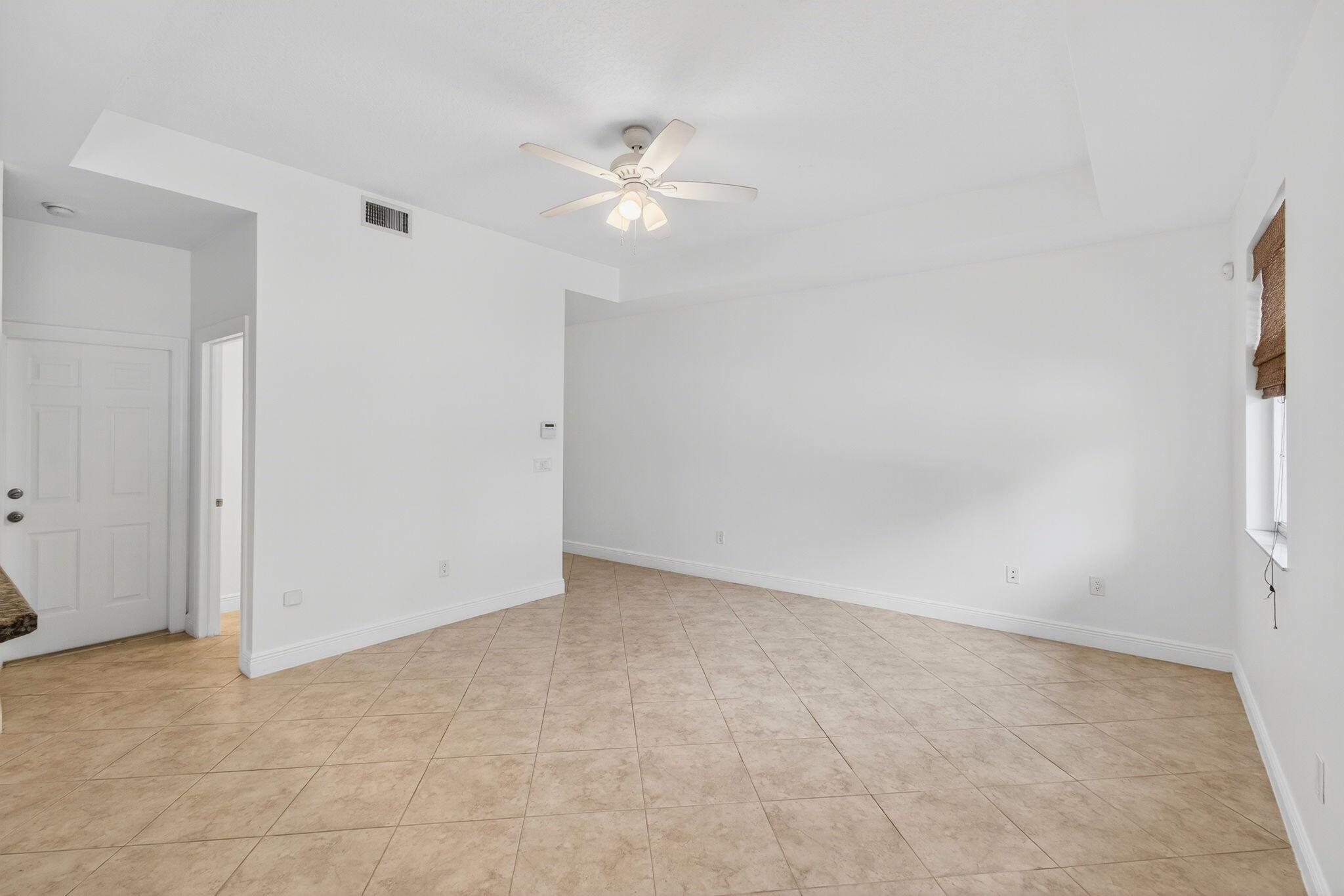 PARROT COVE - Residential Lease