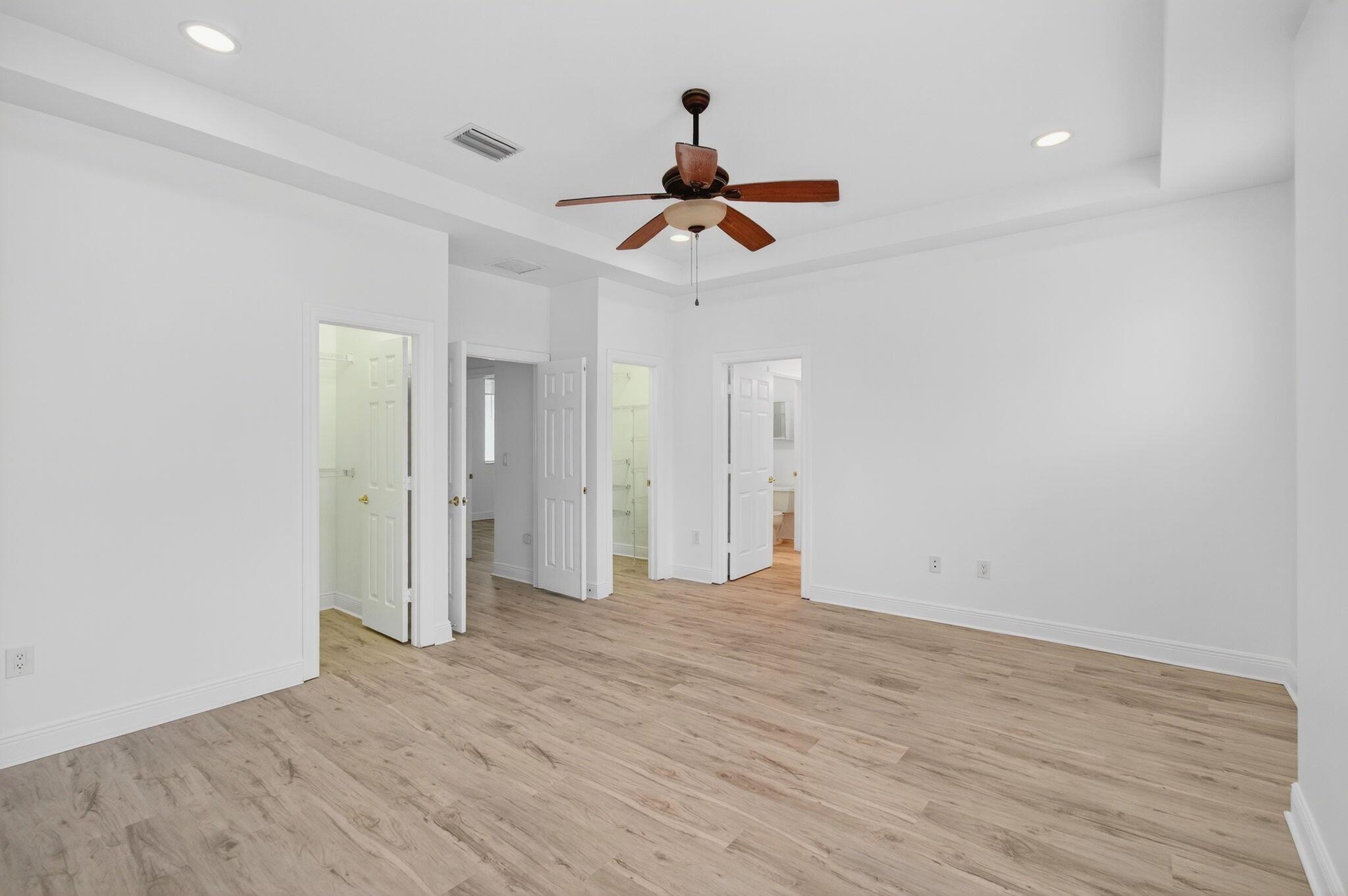 PARROT COVE - Residential Lease