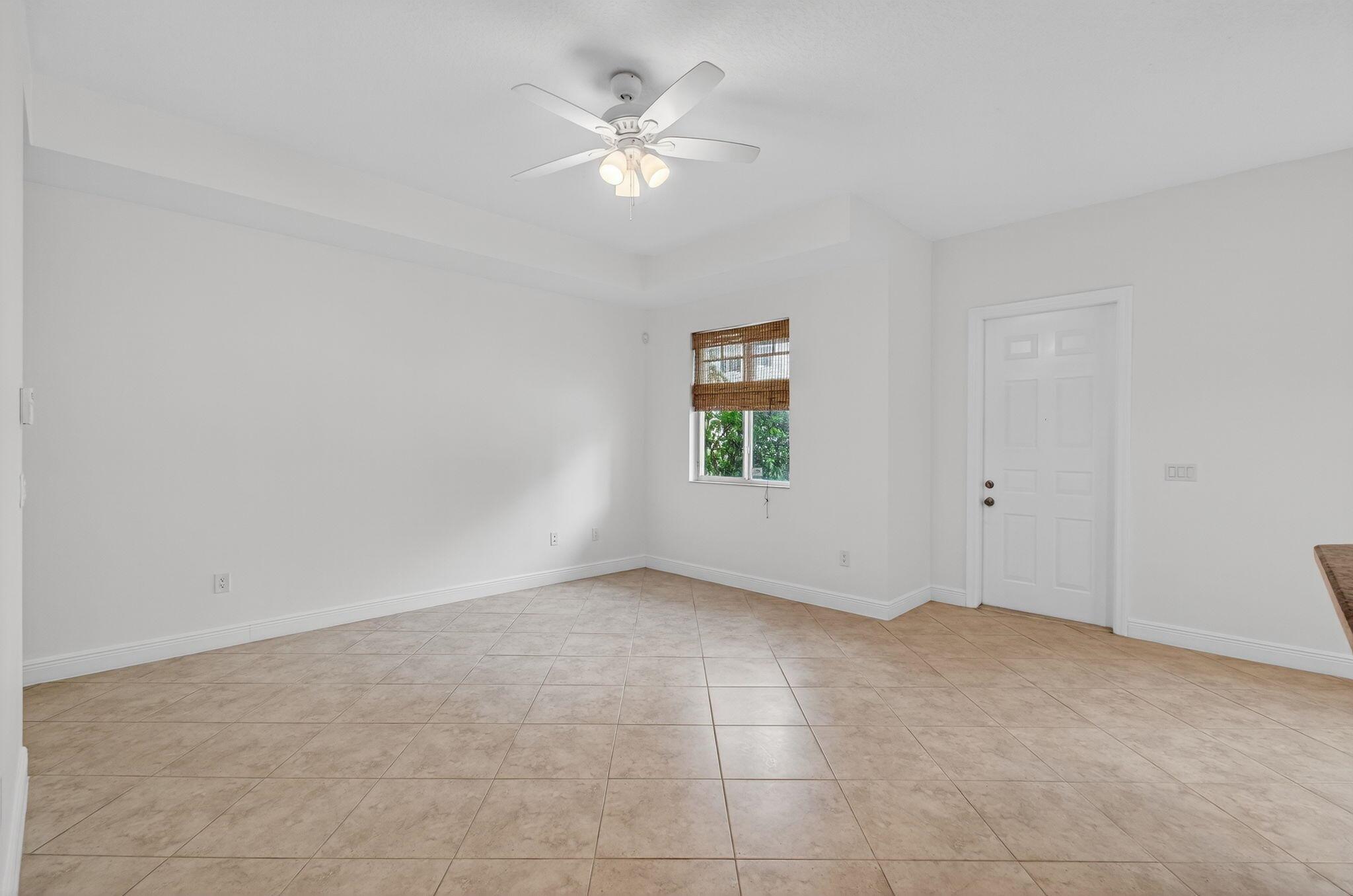 PARROT COVE - Residential Lease