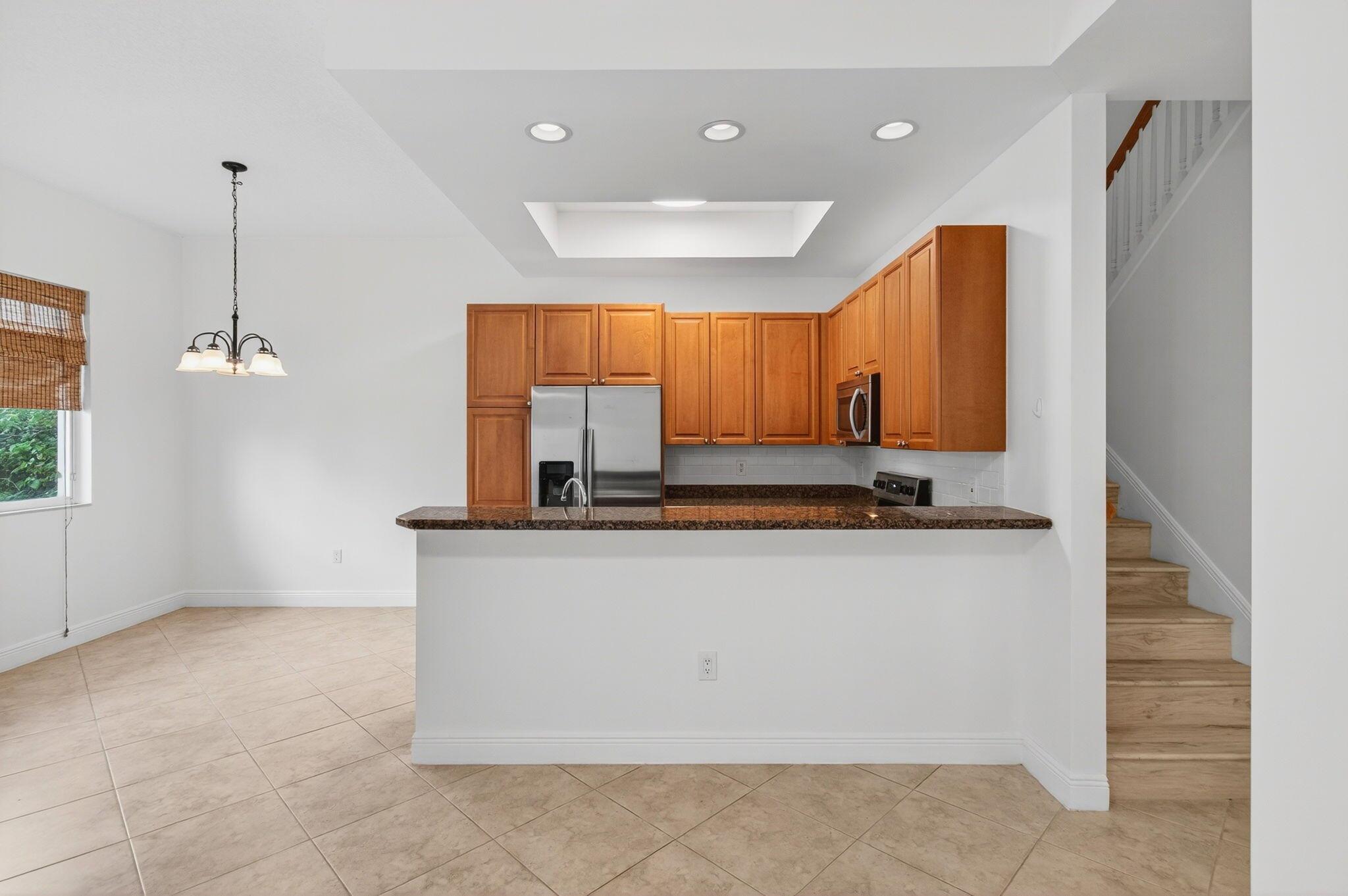 PARROT COVE - Residential Lease