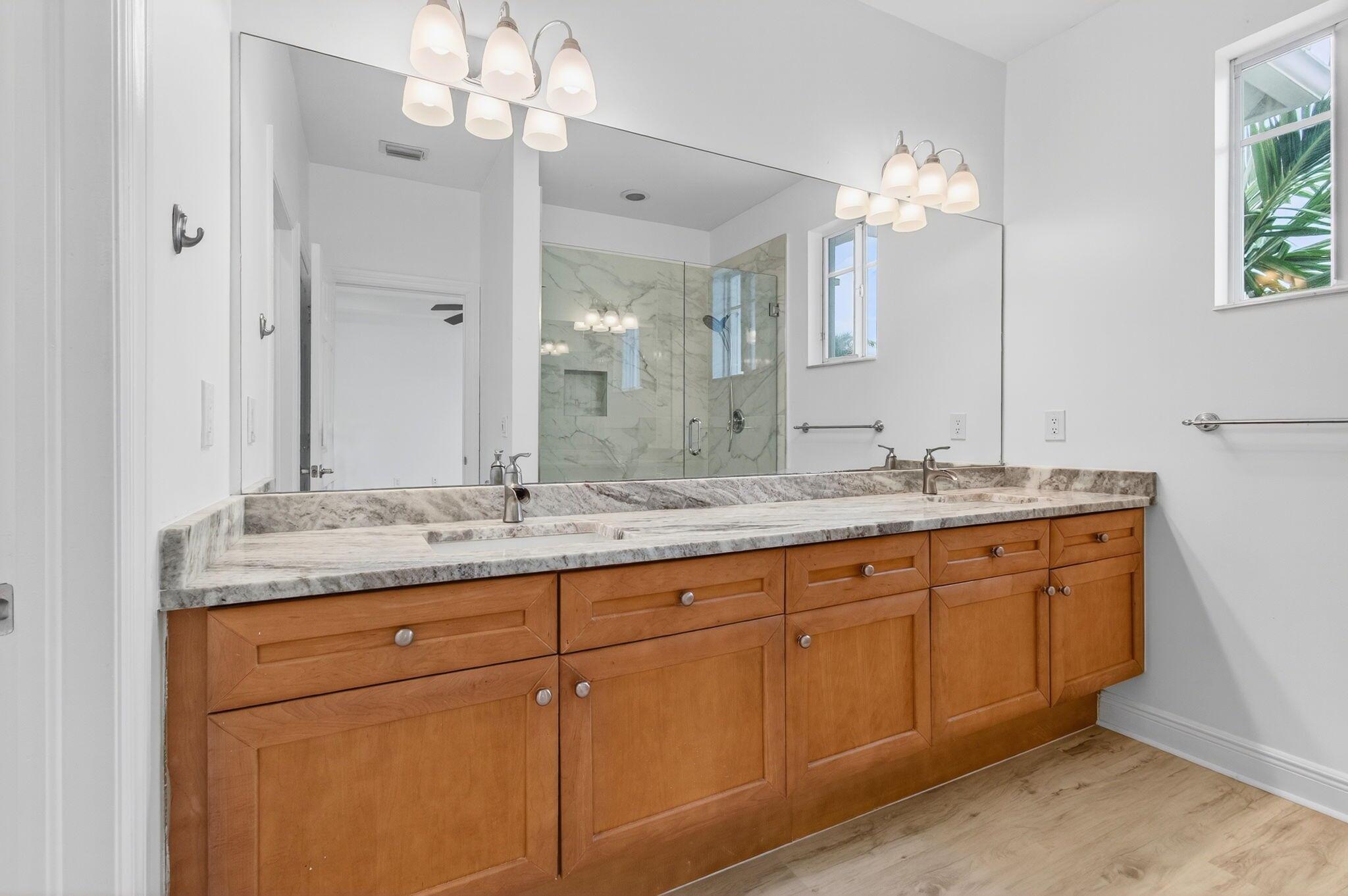 PARROT COVE - Residential Lease