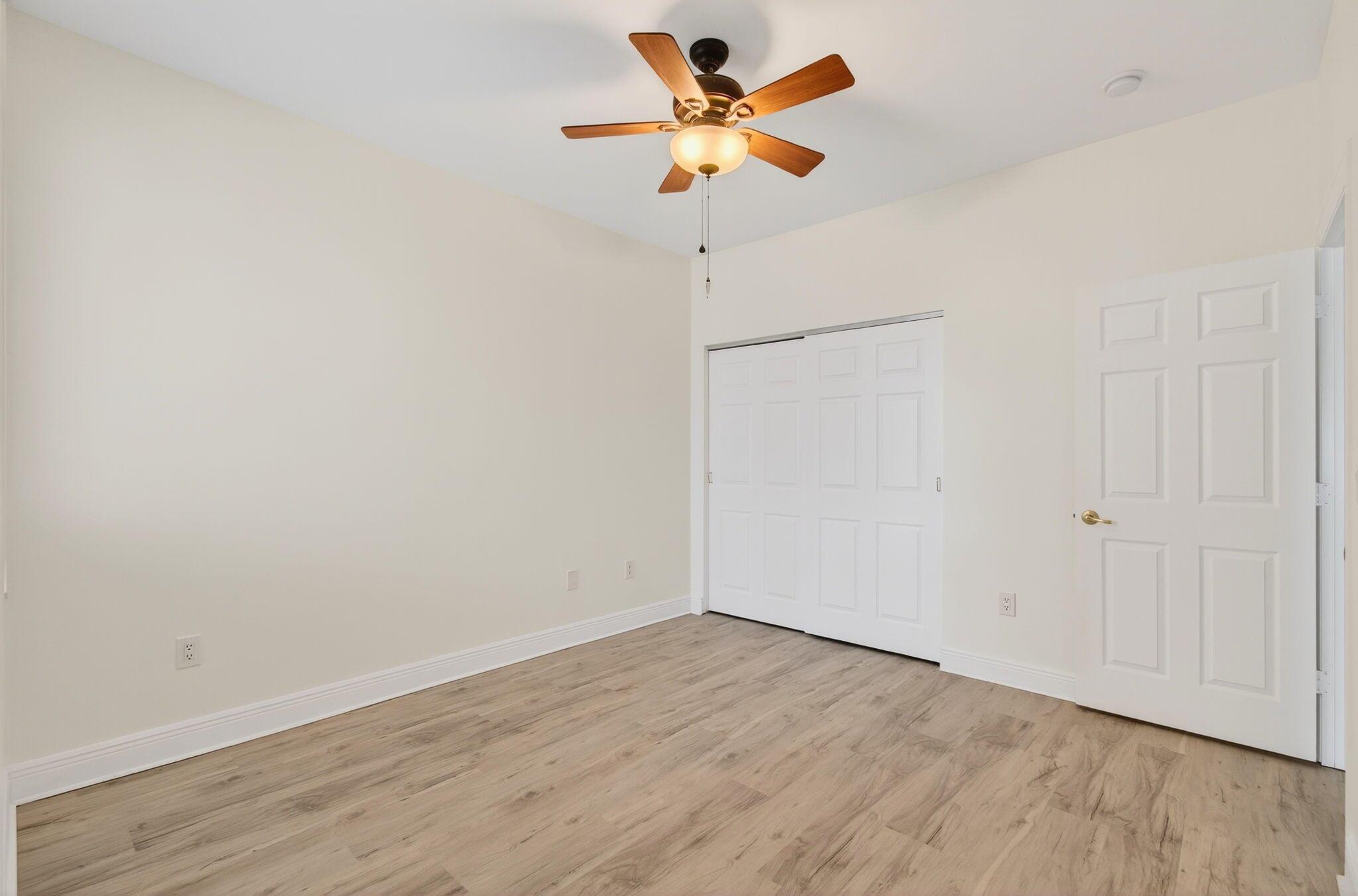 PARROT COVE - Residential Lease