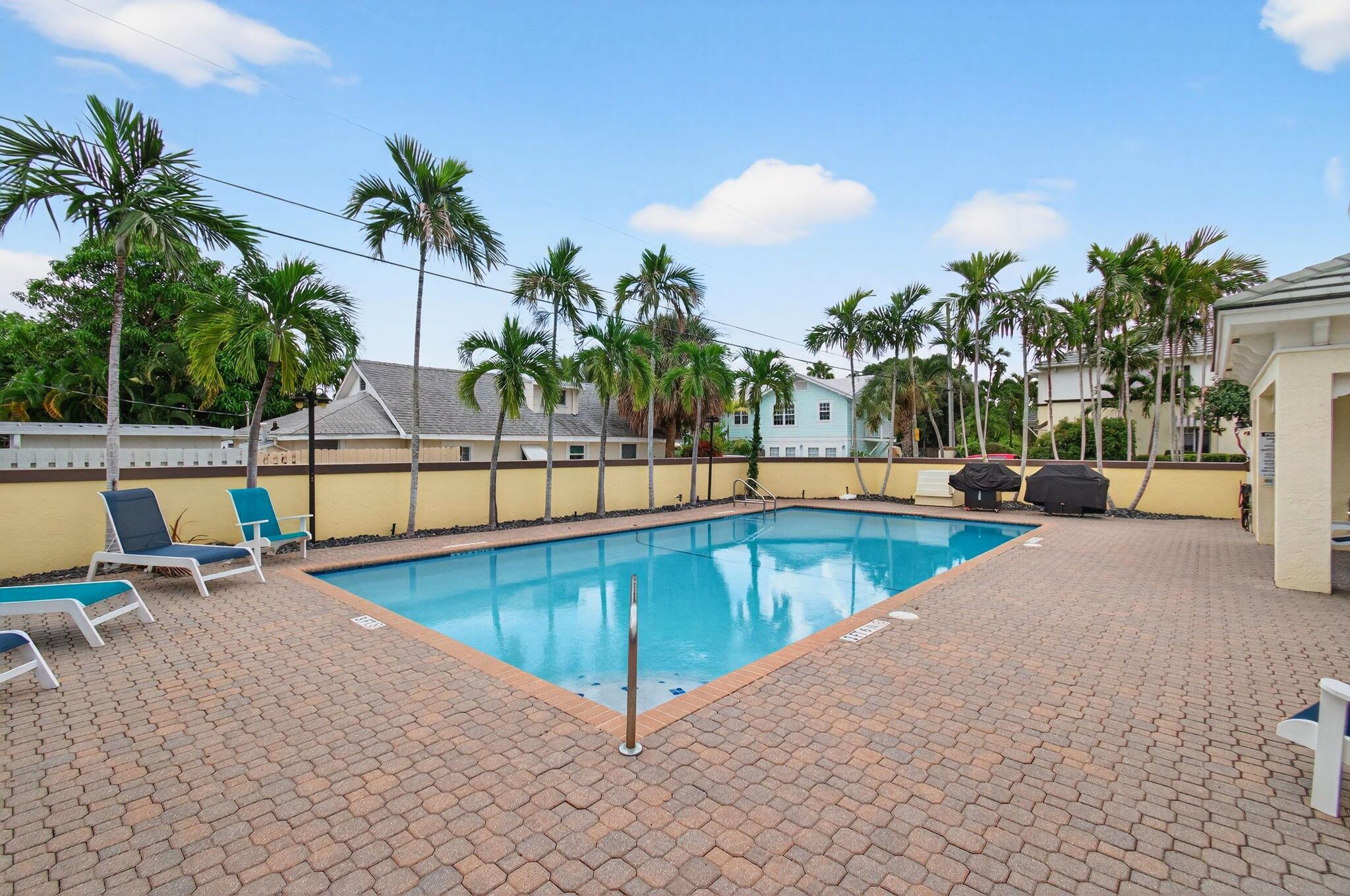 PARROT COVE - Residential Lease