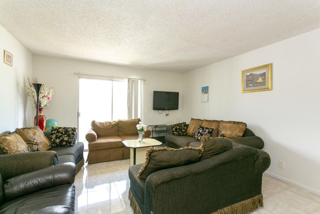 Photo of 1500 N Congress Avenue #C29, West Palm Beach, FL 33401 (MLS # B26030552)