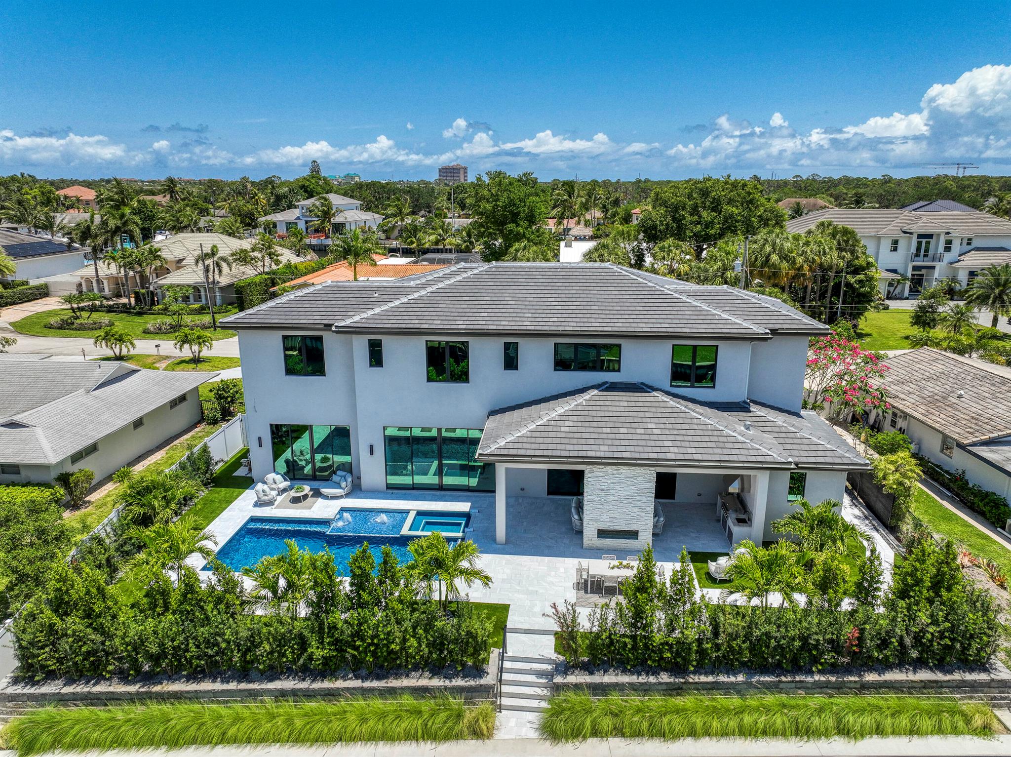 14173 Harbor Lane