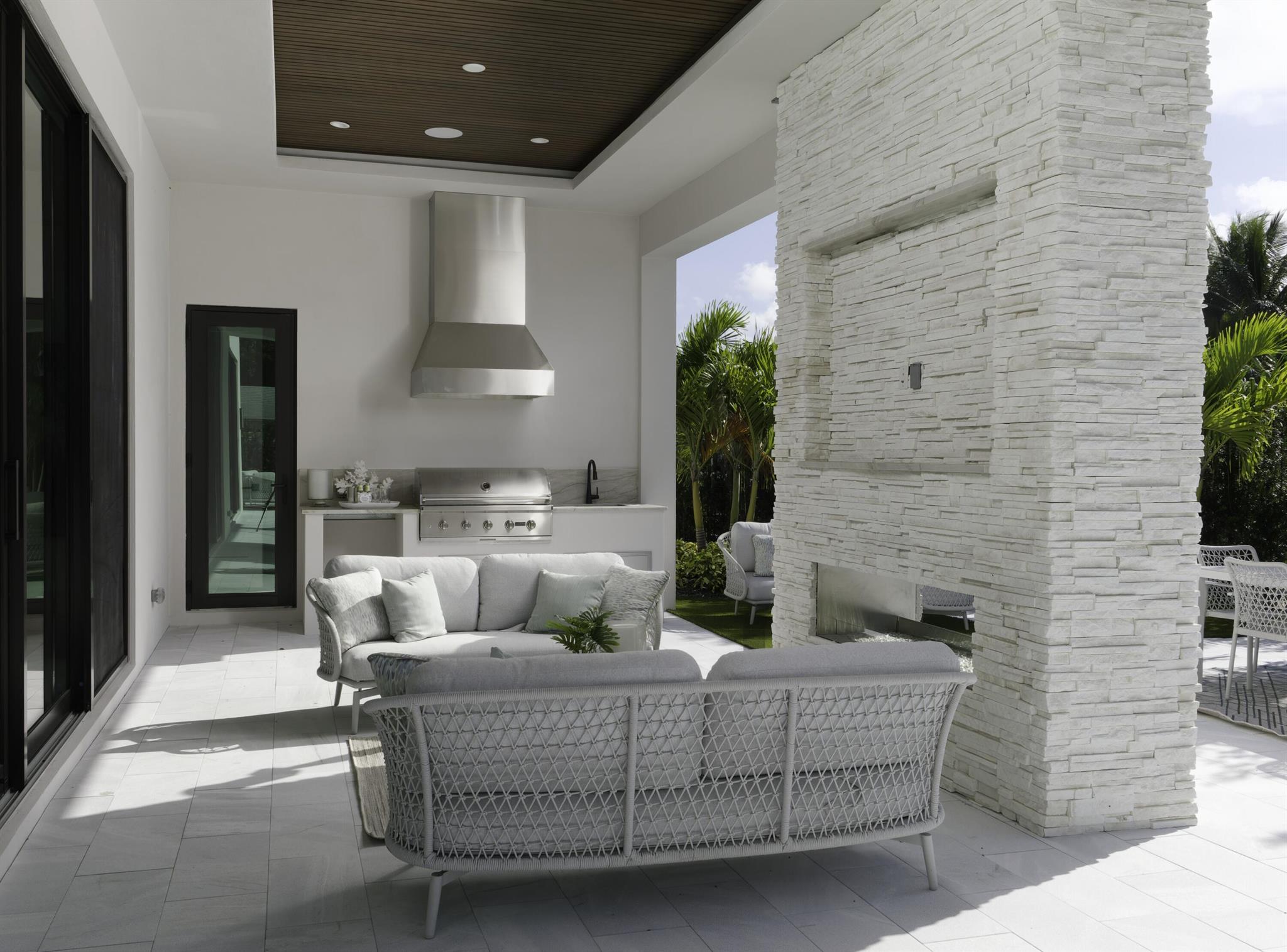 Paradise Port - Residential