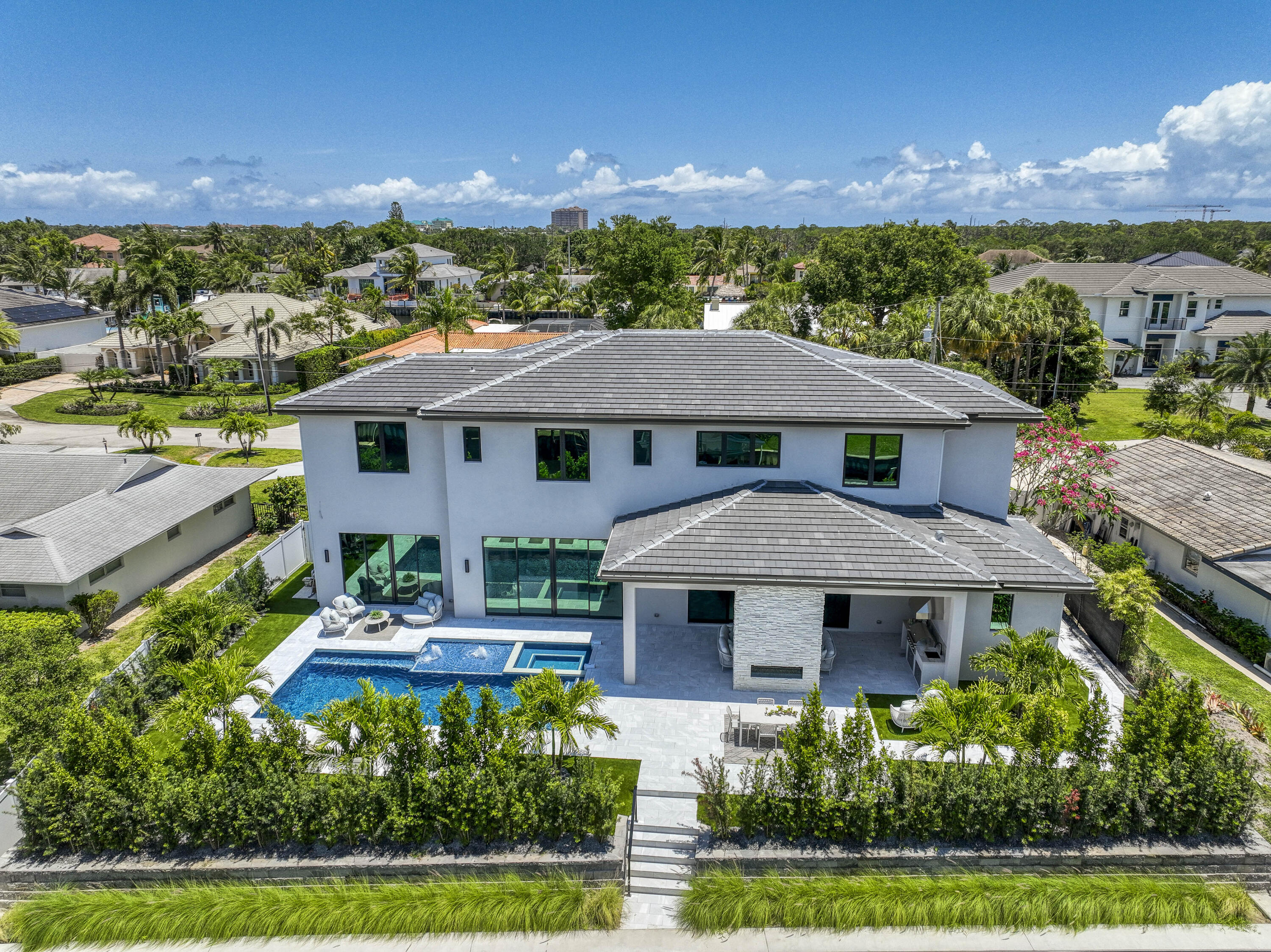 Paradise Port - Residential